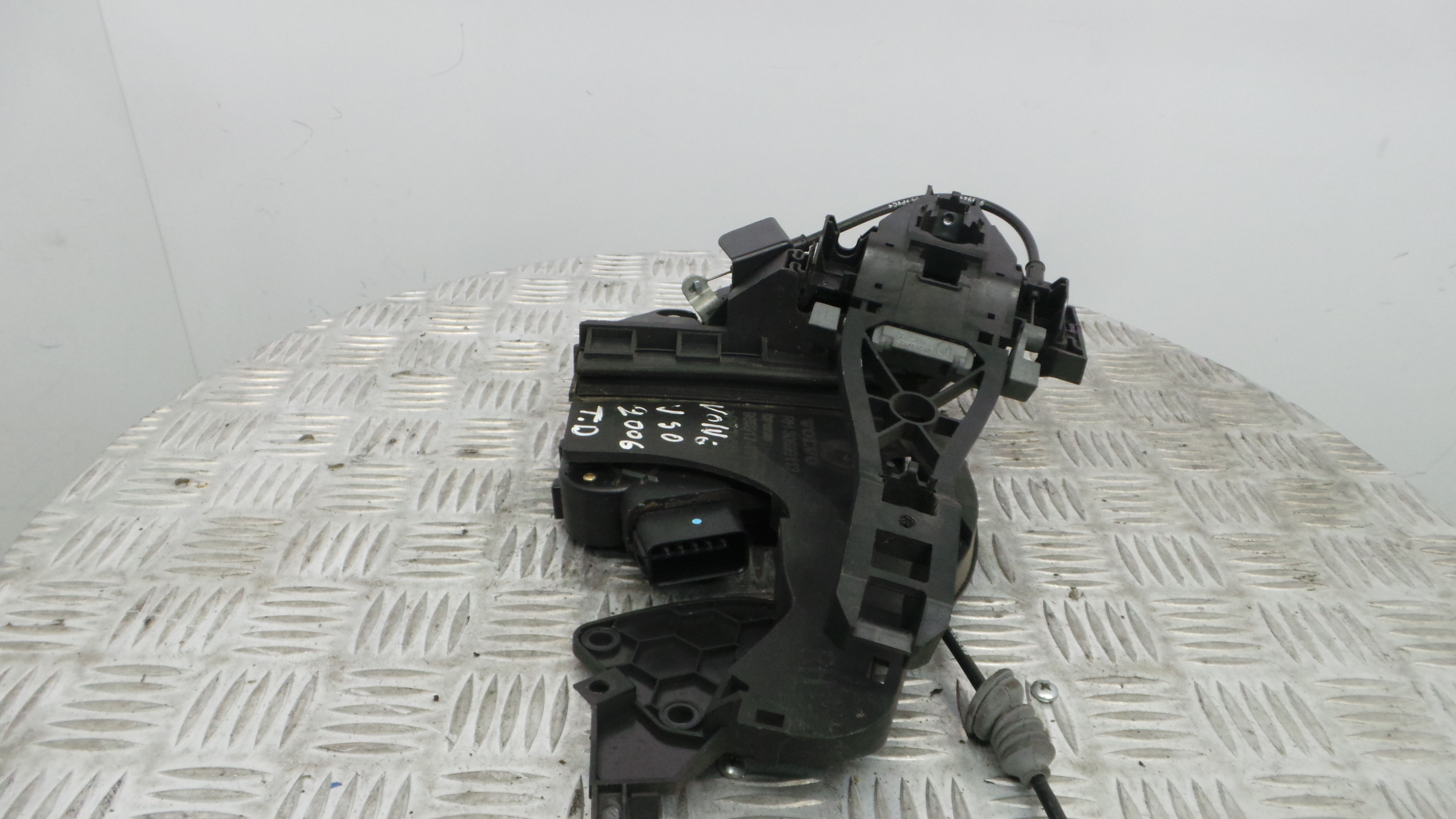 Fecho da Porta Trás Dto 240015103 - VOLVO V50 (545)-33201921