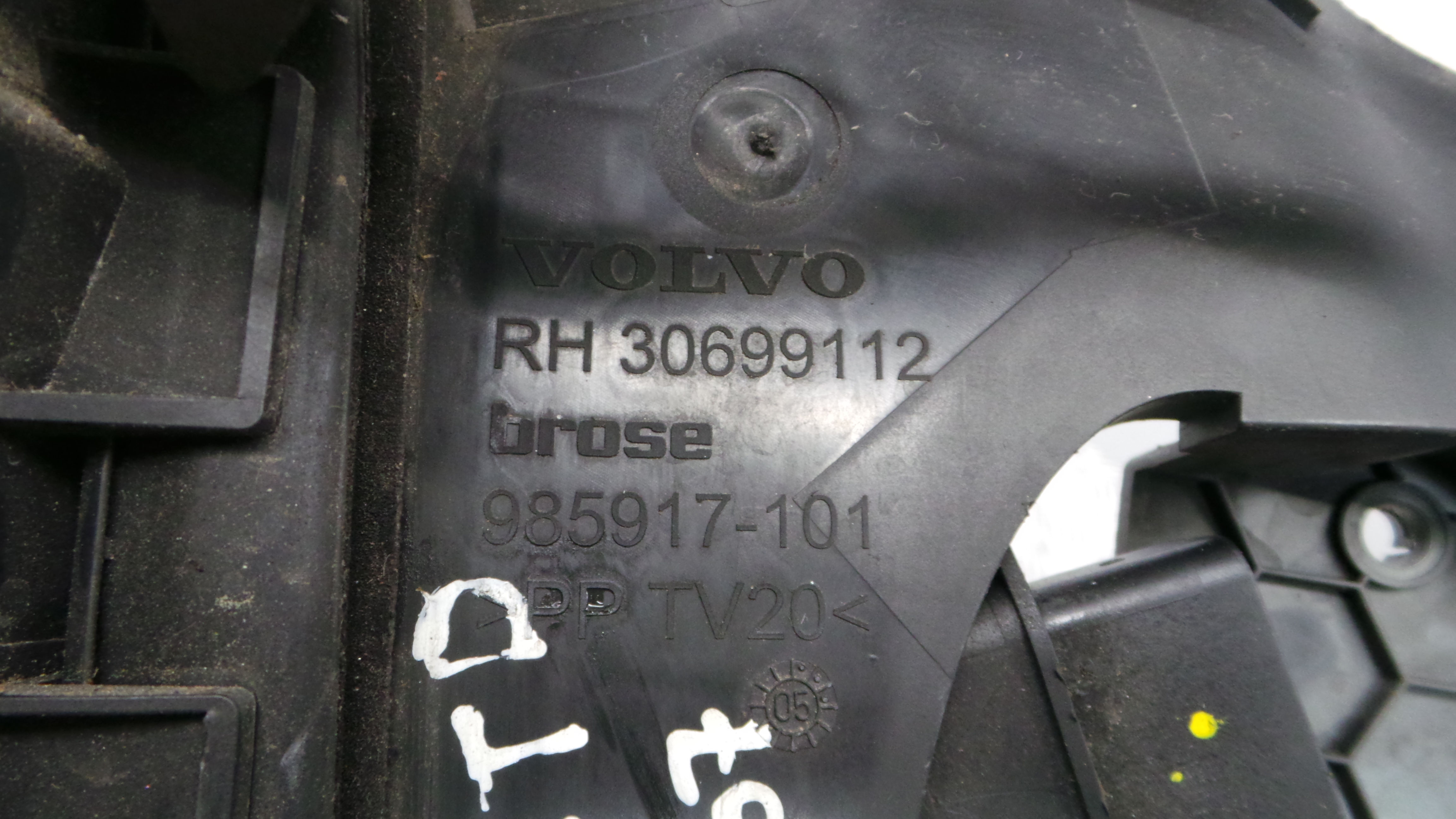 Fecho da Porta Trás Dto 240007508 - VOLVO V50 (545)-33201926