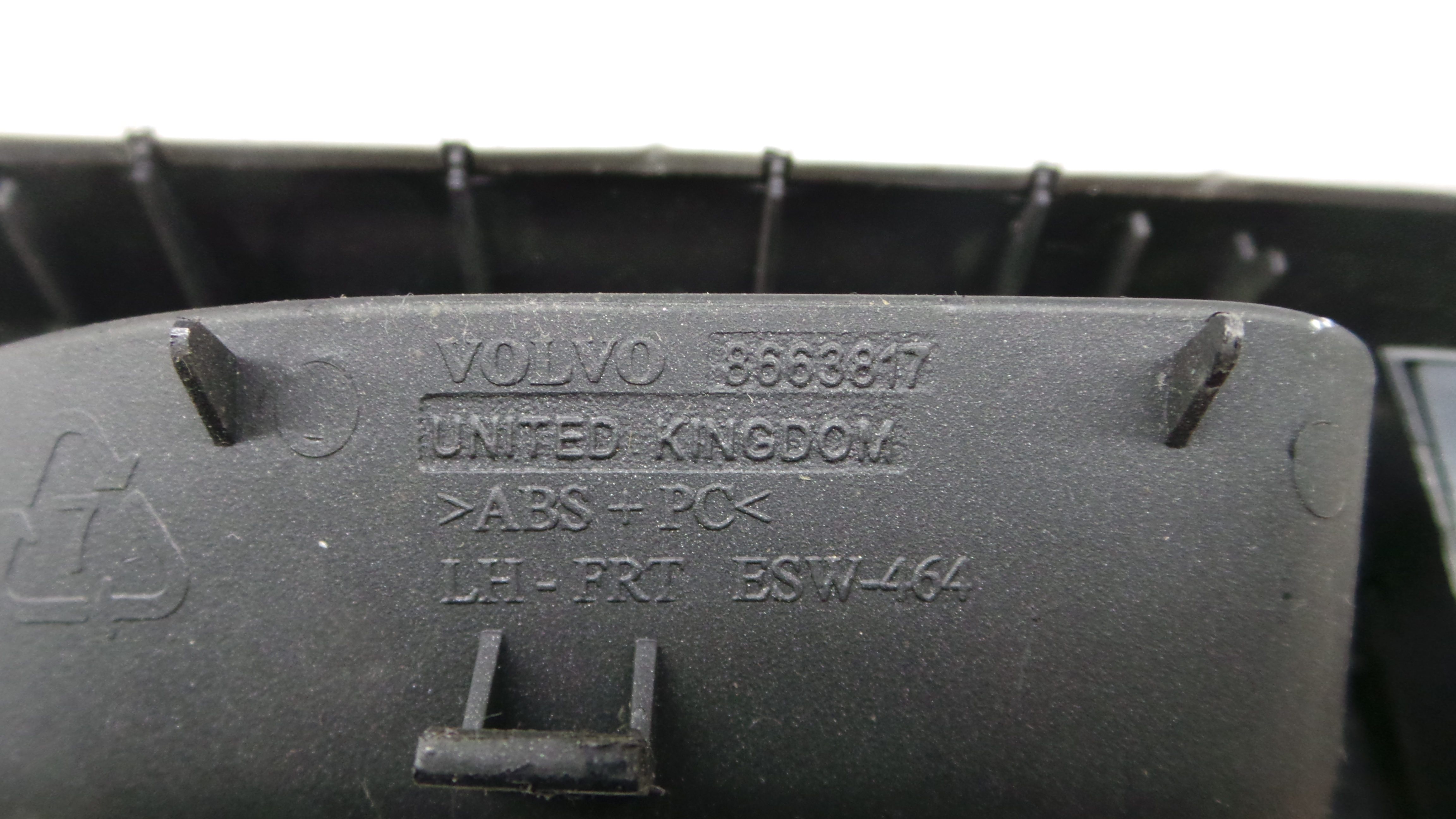 Interruptor / Comando Elevador Vidro Frente Esq 8663817 - VOLVO V50 (545)-33201994