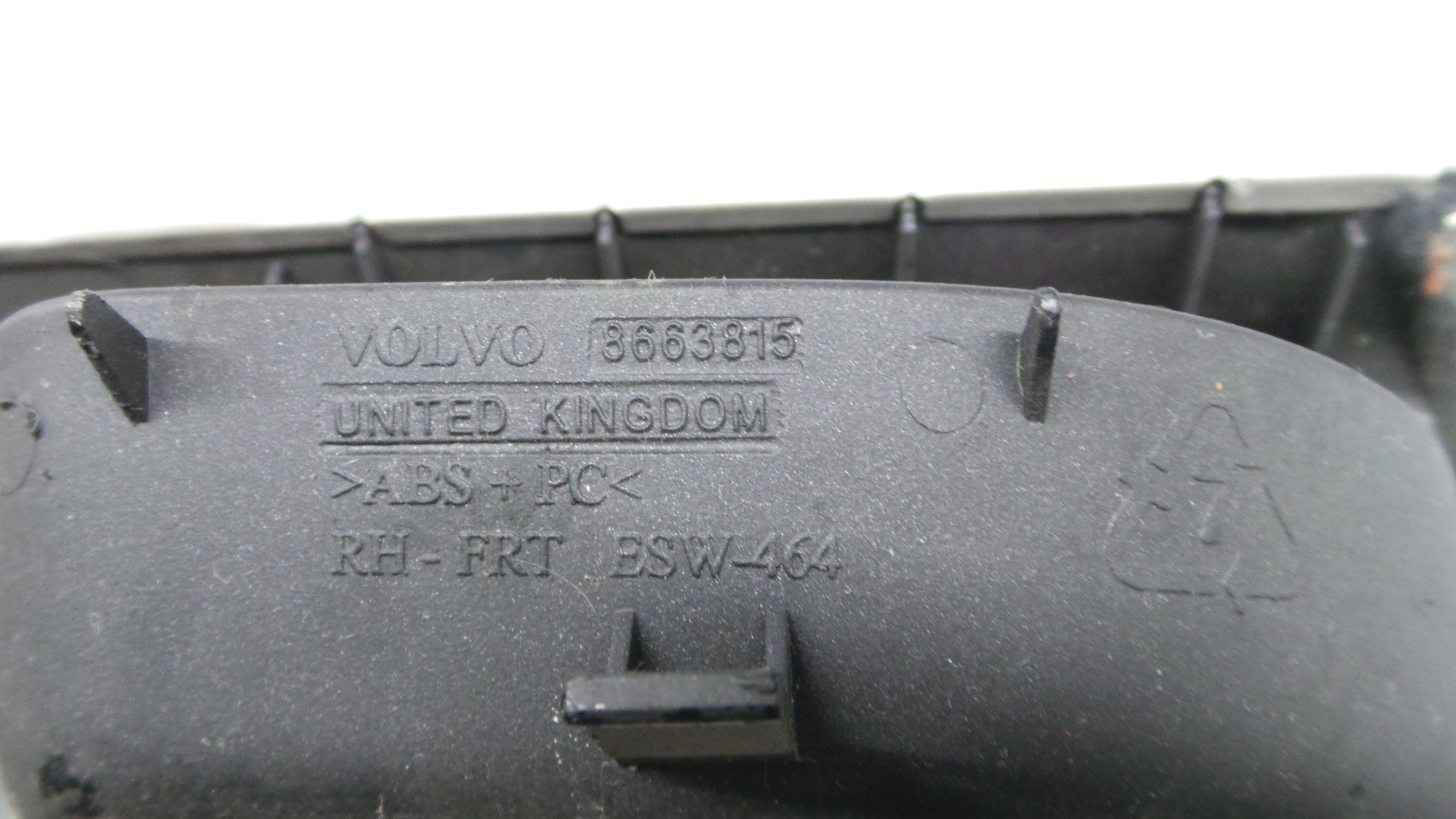 Interruptor / Comando Elevador Vidro Frente Dto  8663815 - VOLVO V50 (545)-33201998