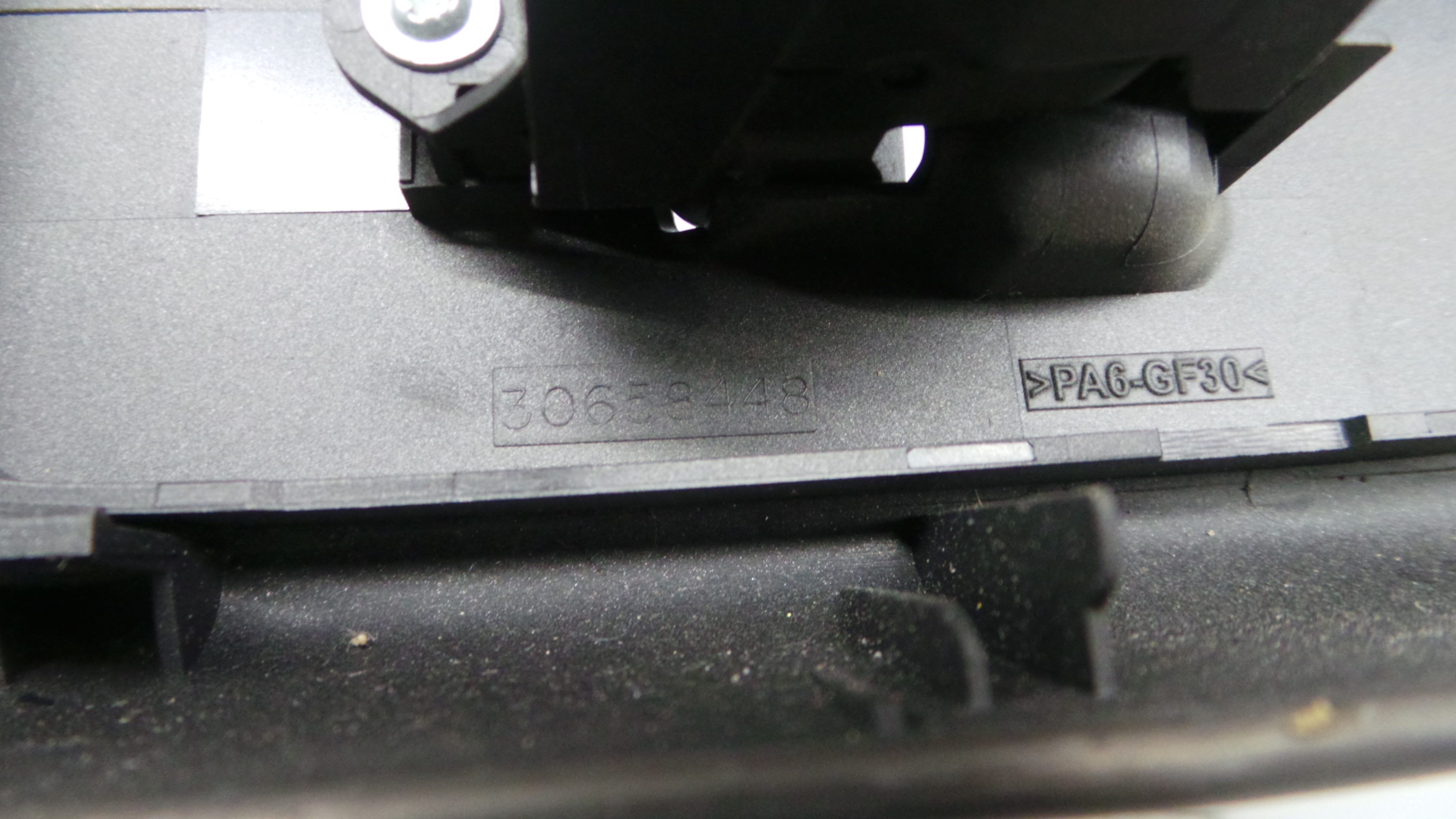 Interruptor / Comando Elevador Vidro Frente Dto 8663815 - VOLVO V50 (545)-33202007