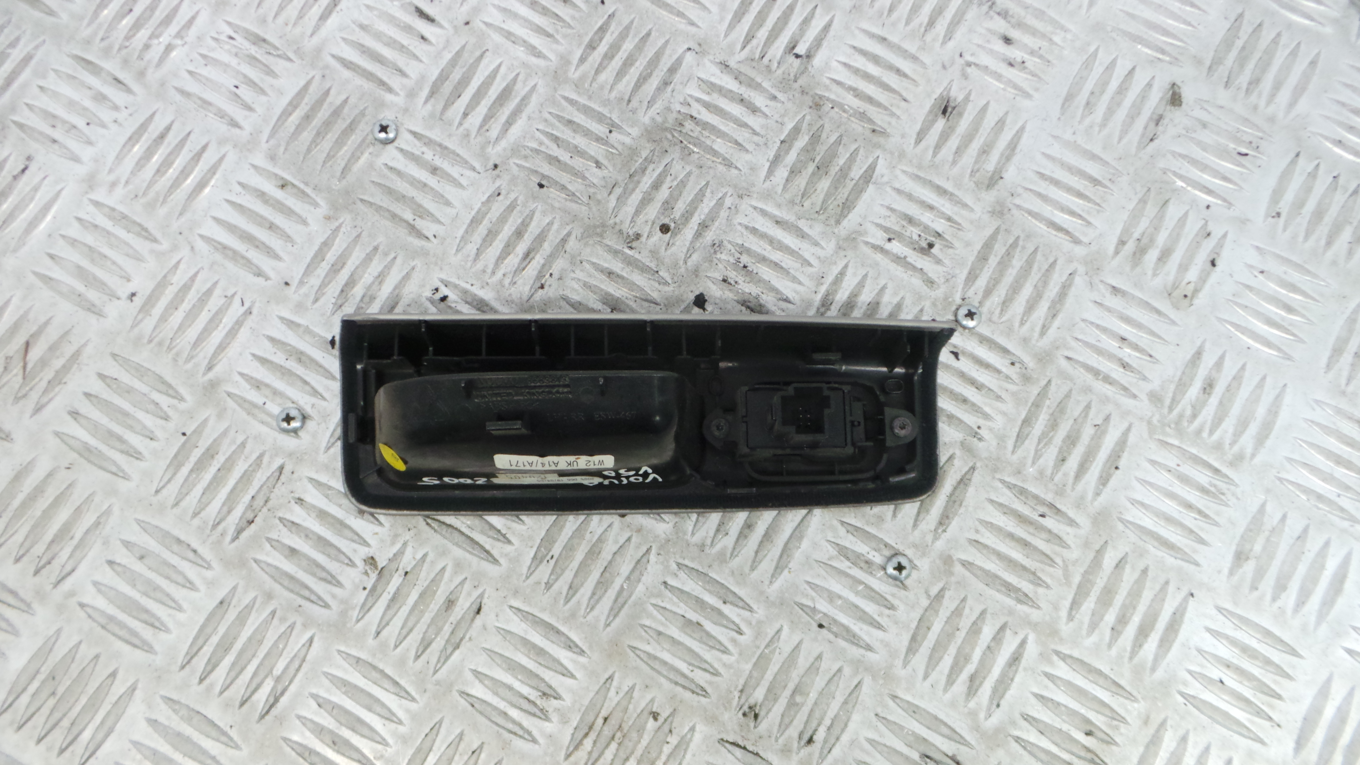 Interruptor / Comando Elevador Vidro Trás Esq 8663813 - VOLVO V50 (545)-33202018
