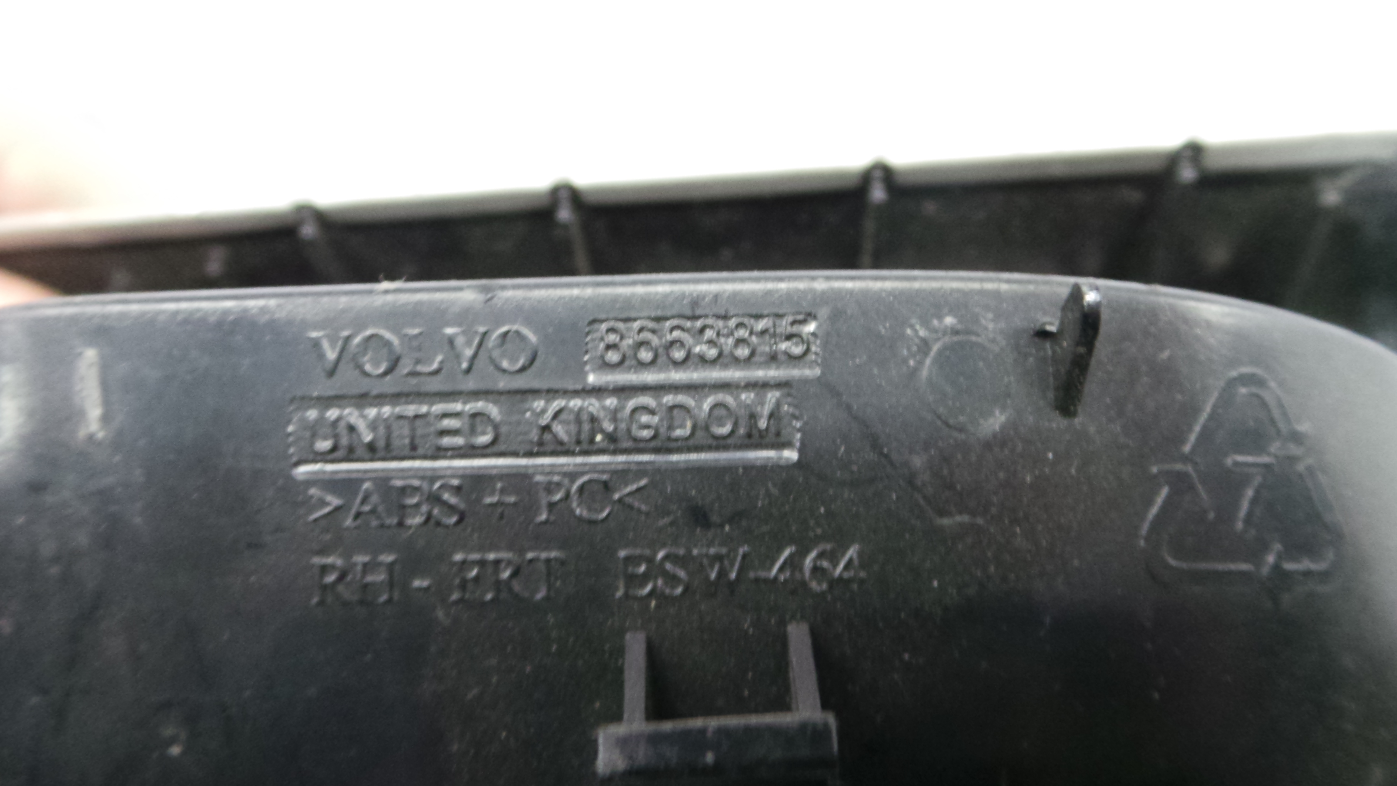 Interruptor / Comando Elevador Vidro Frente Dto 8663815 - VOLVO C30 (533)-33202033