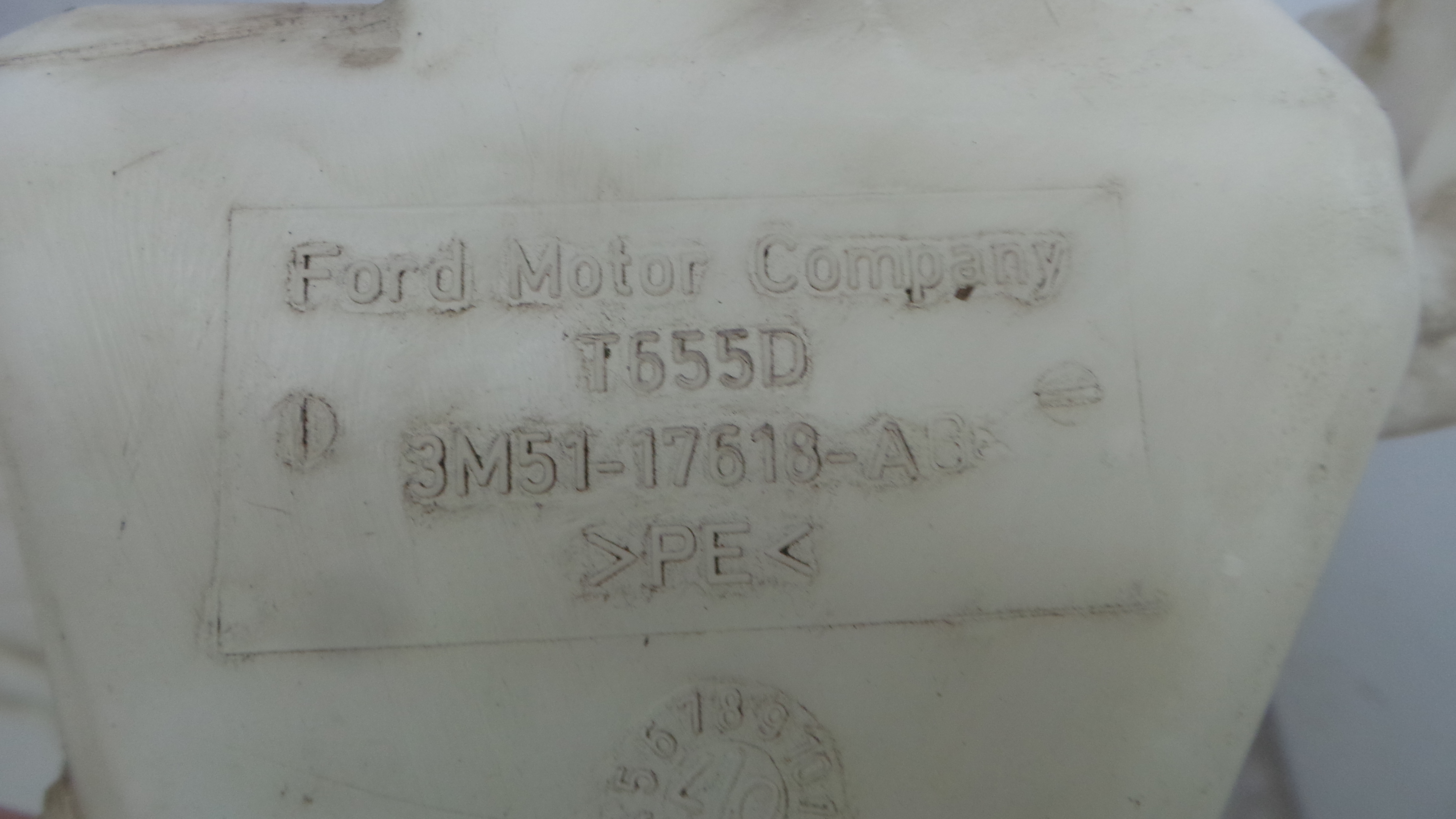 Depósito De Água Do Limpa-vidros 4N51-13K163-AC - VOLVO C30 (533)-33202145