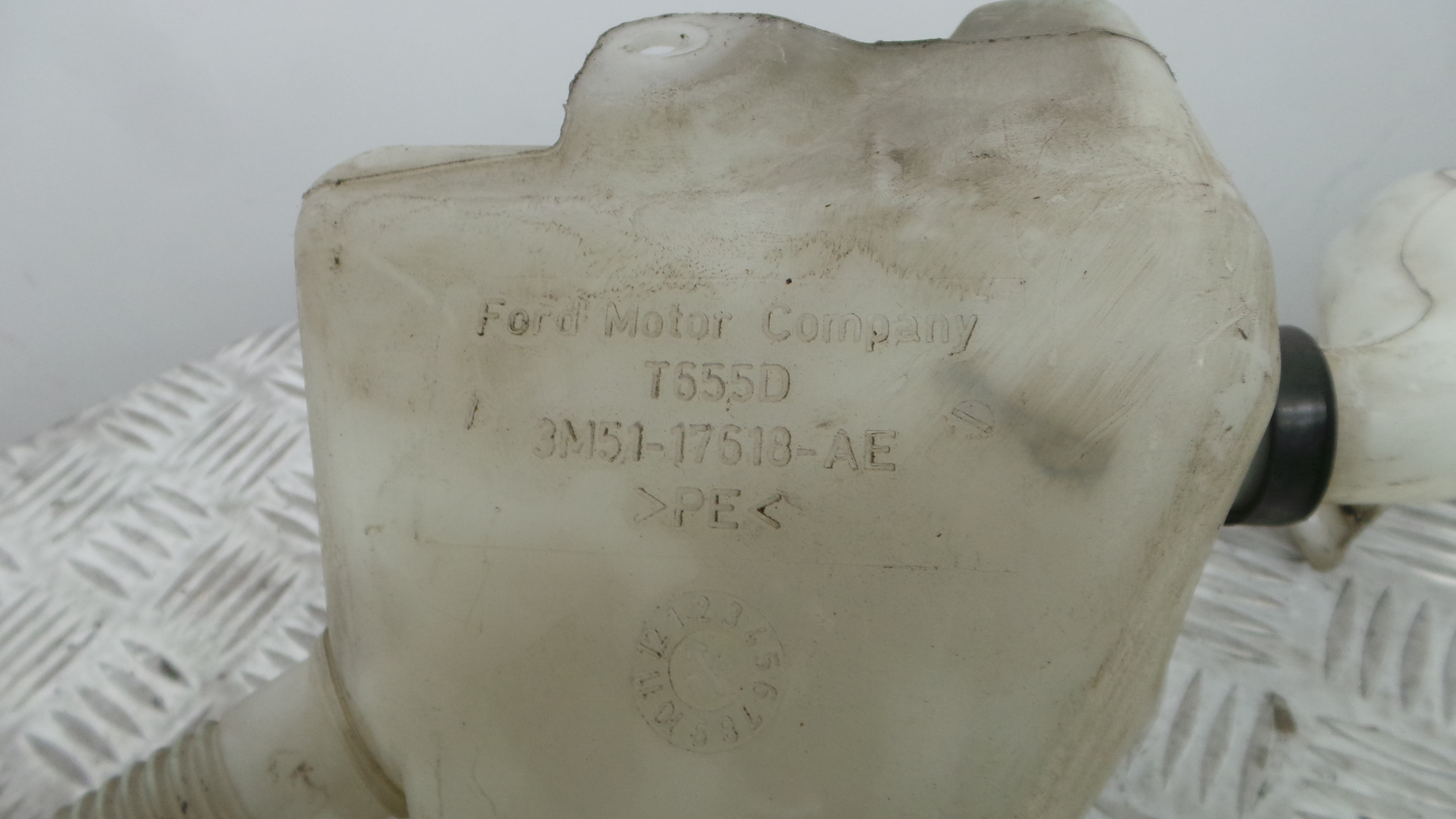 Depósito De Água Do Limpa-vidros 4N51-13K163-AC - VOLVO V50 (545)-33202155