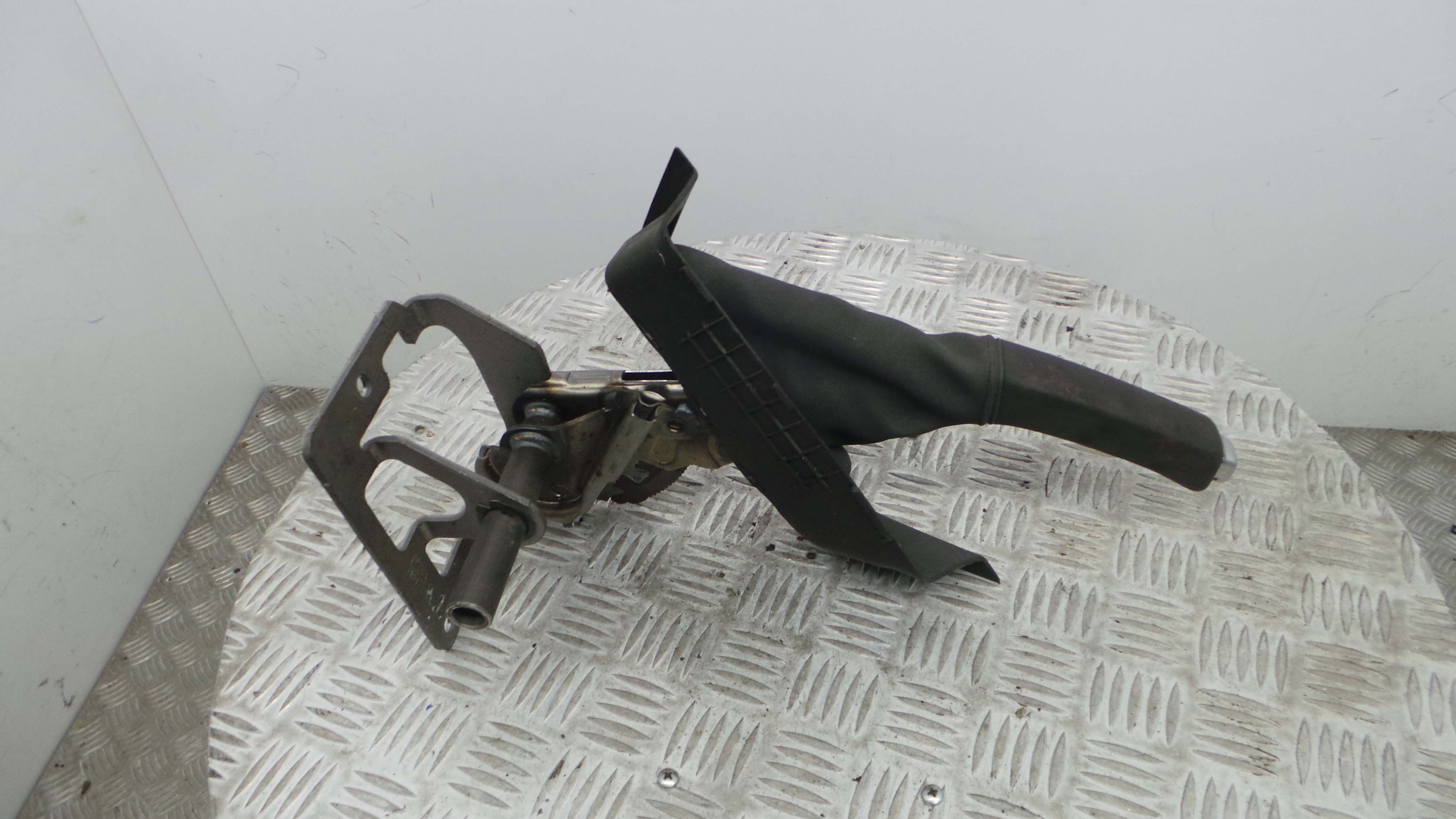 Travão de Mão  4N51-2780-CE - VOLVO C30 (533)-33202163
