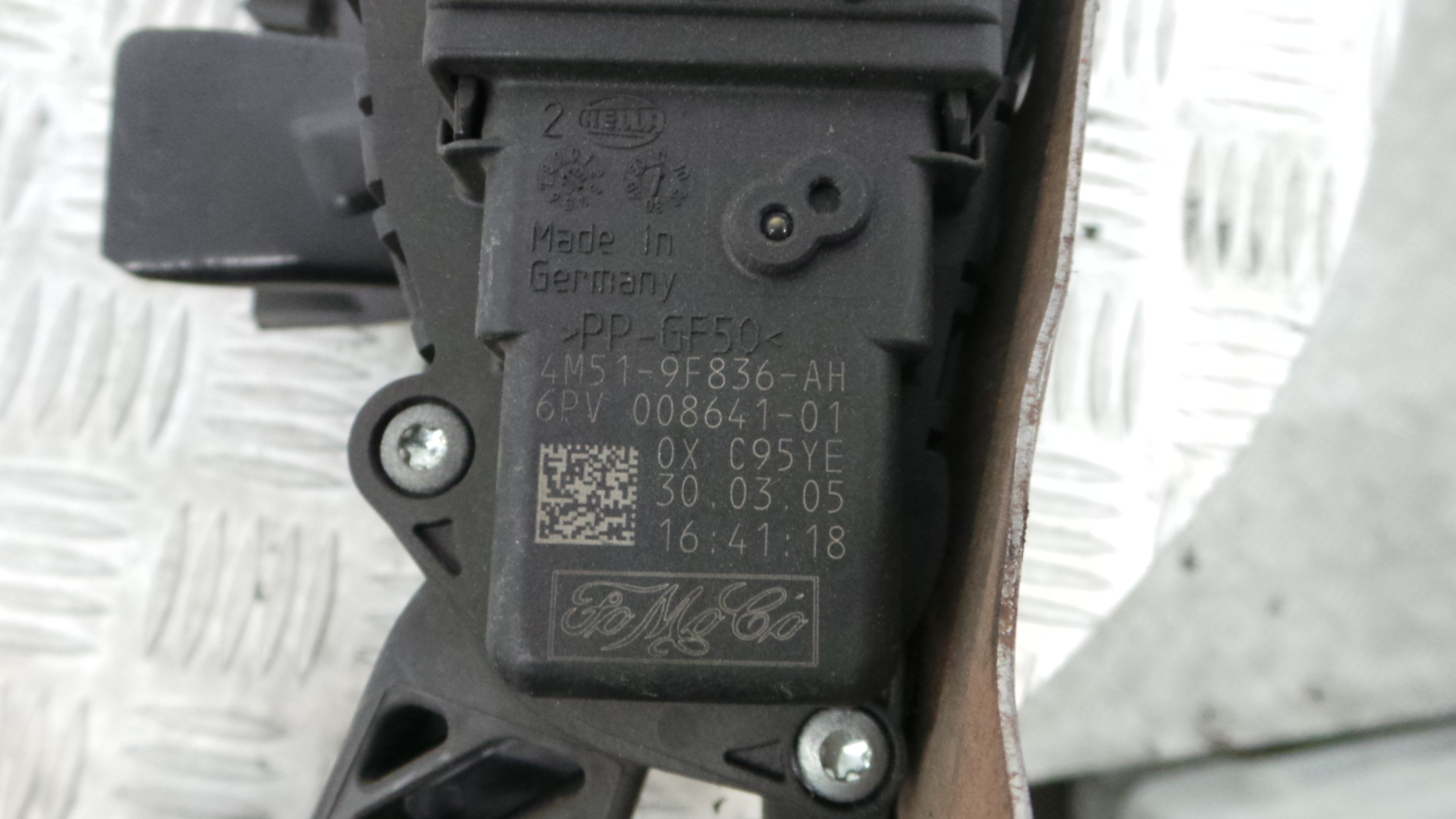 Pedal do Acelerador 4N51-2467-CE - VOLVO V50 (545)-33202172