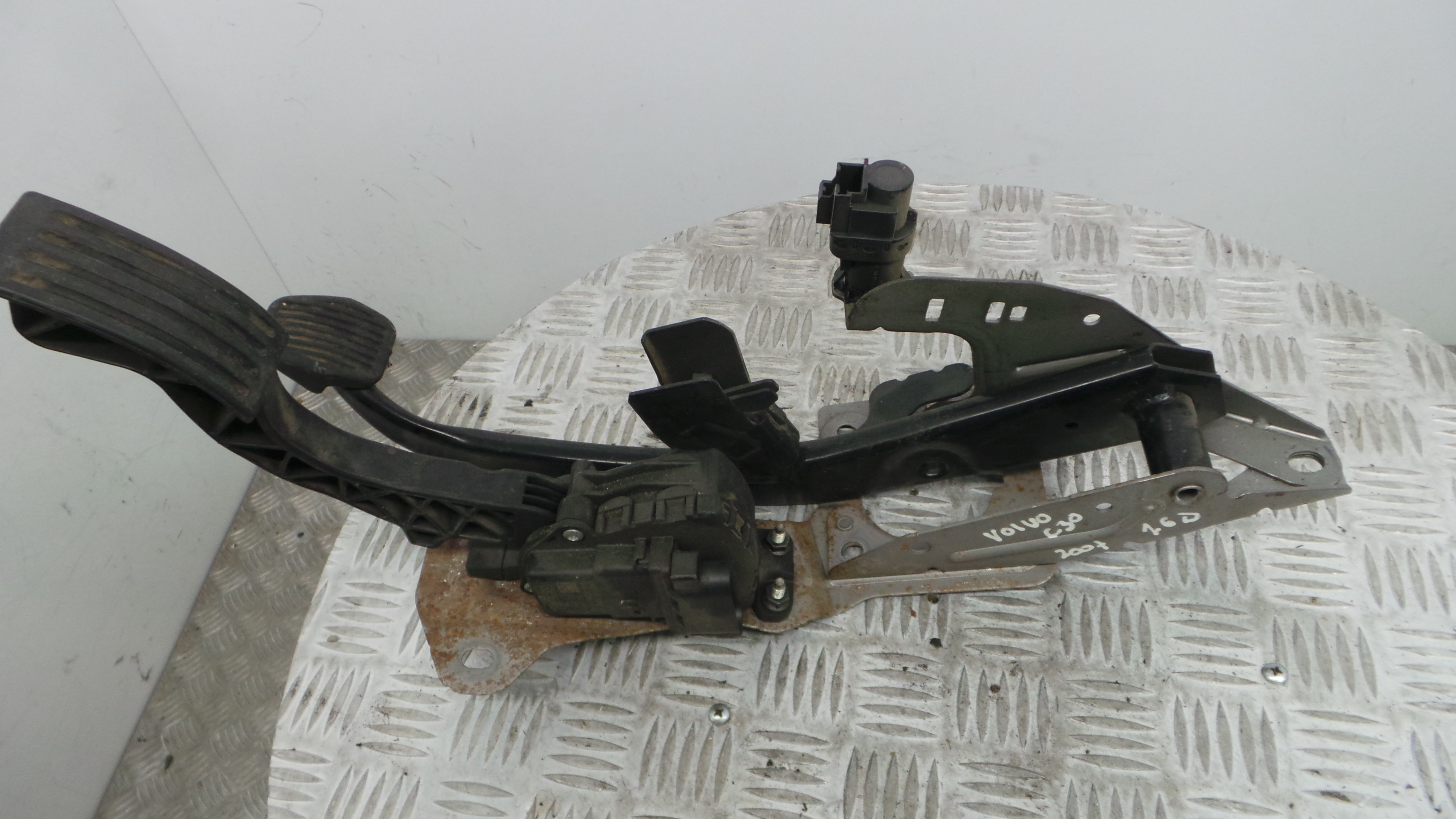 Pedal do Acelerador 4N51-2467-CF - VOLVO C30 (533)-33202176