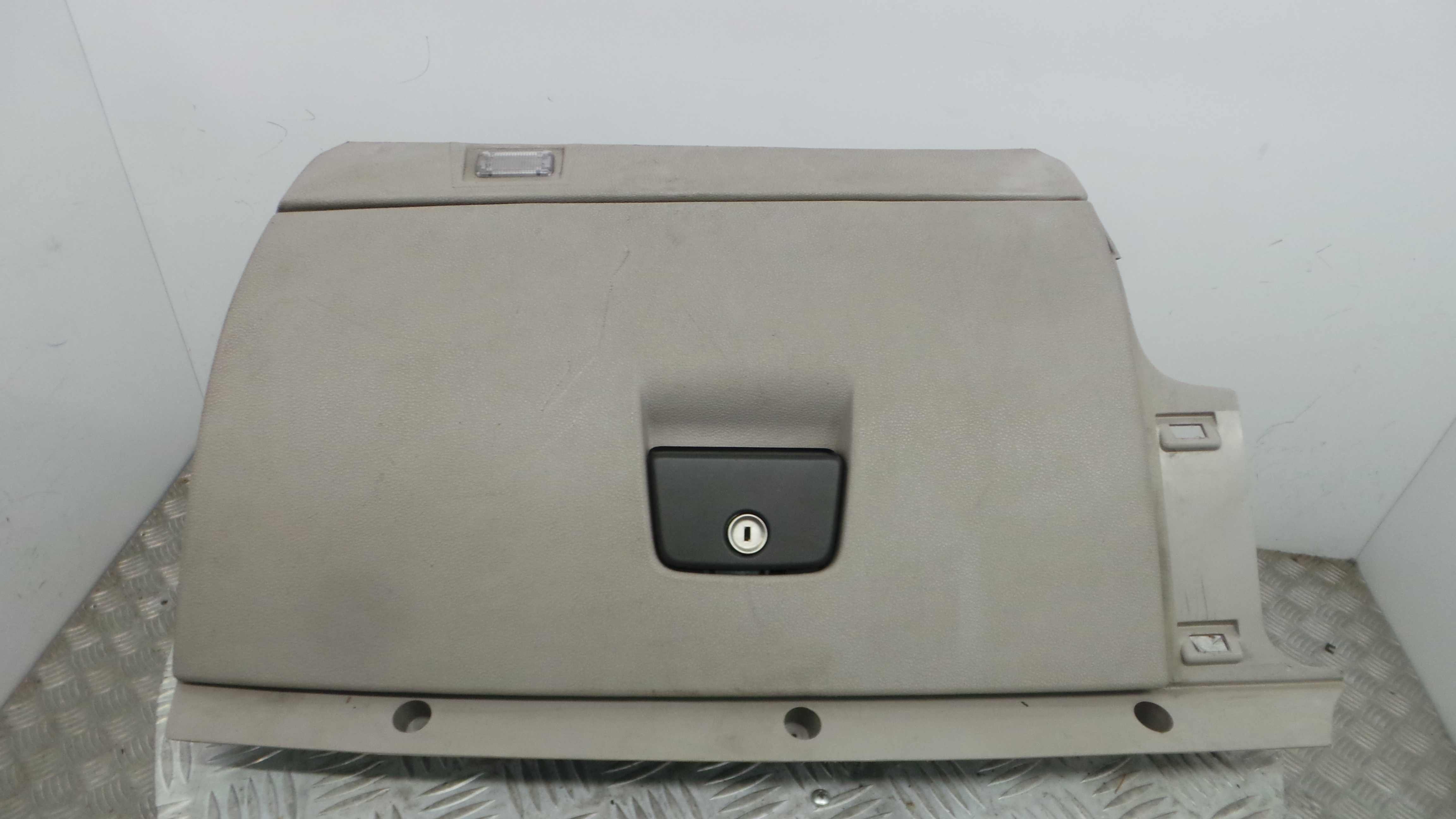 Porta Luvas  8626141 - VOLVO V50 (545)-33202220