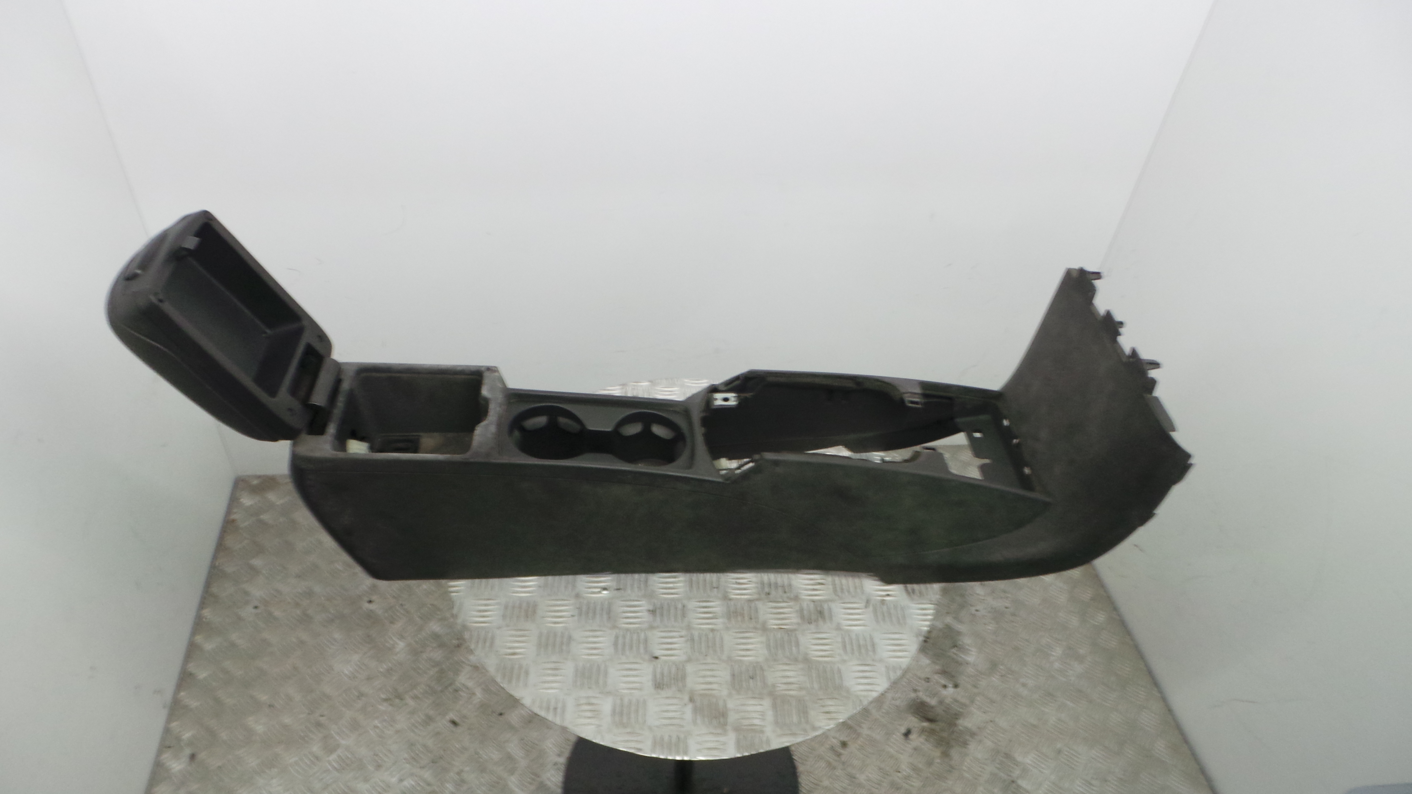 Apoio de Braço Central 8687408 - VOLVO V50 (545)-33202256