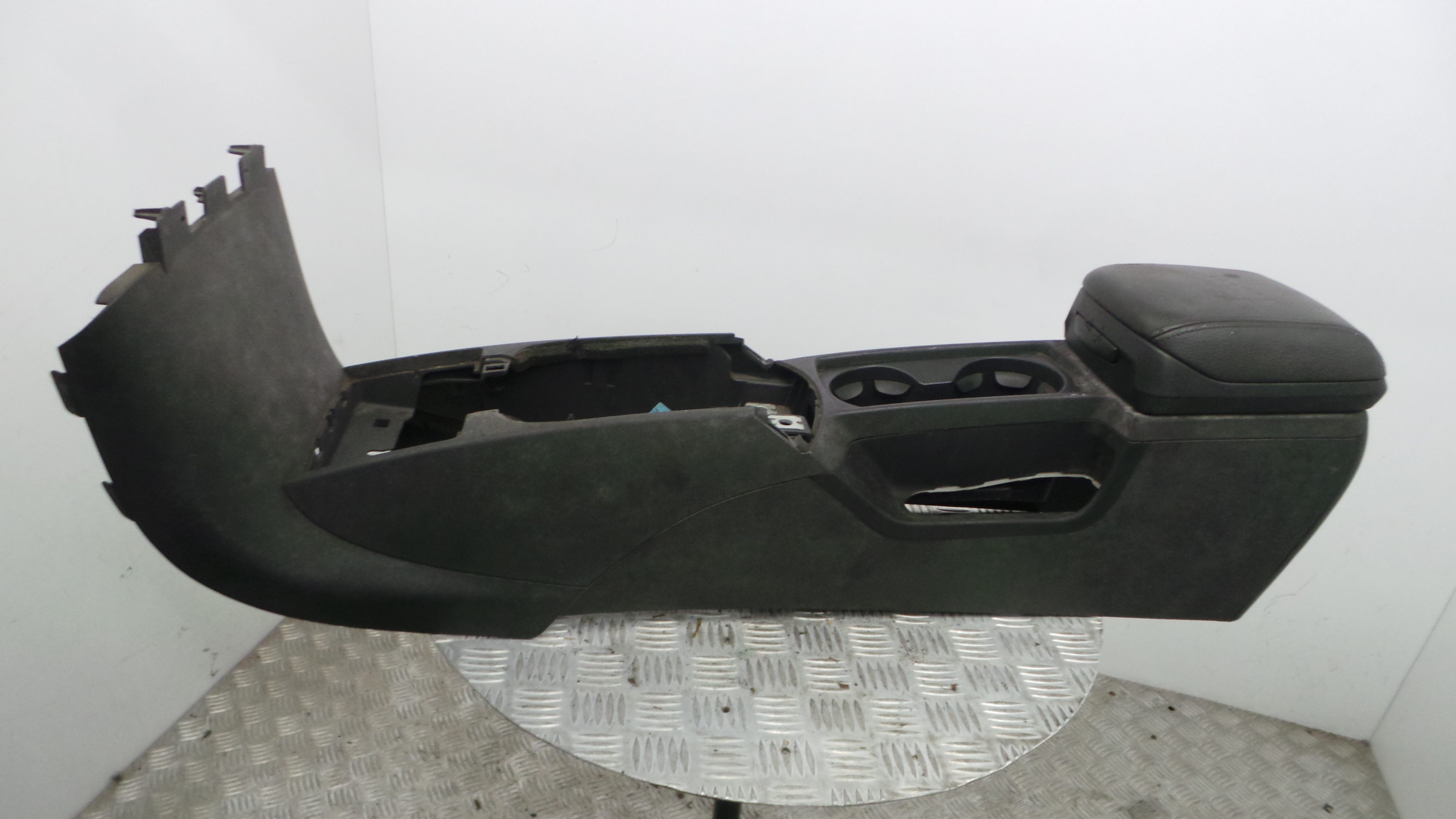 Apoio de Braço Central 8687408 - VOLVO V50 (545)-33202256