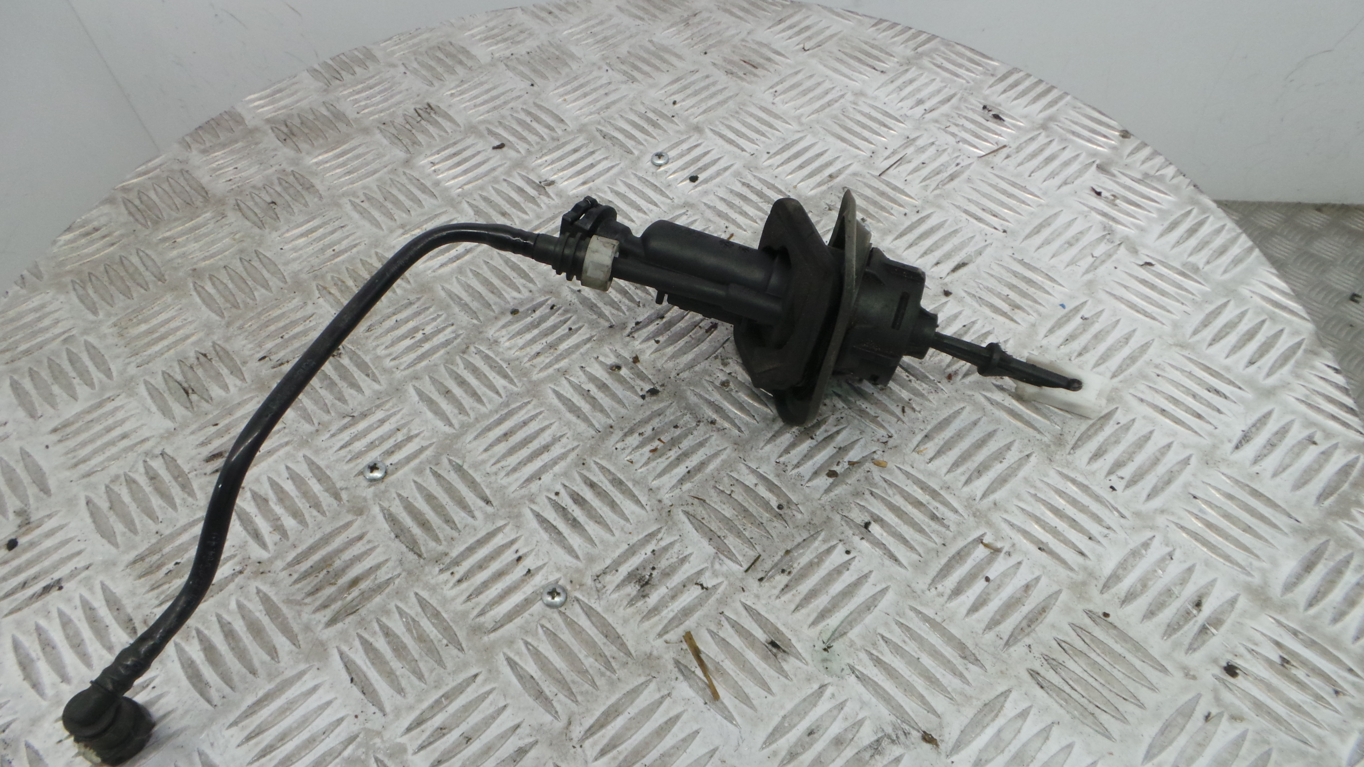 Cilindro Receptor De Embraiagem 3M51-7A543-AE - VOLVO S40 I (644)-33202335