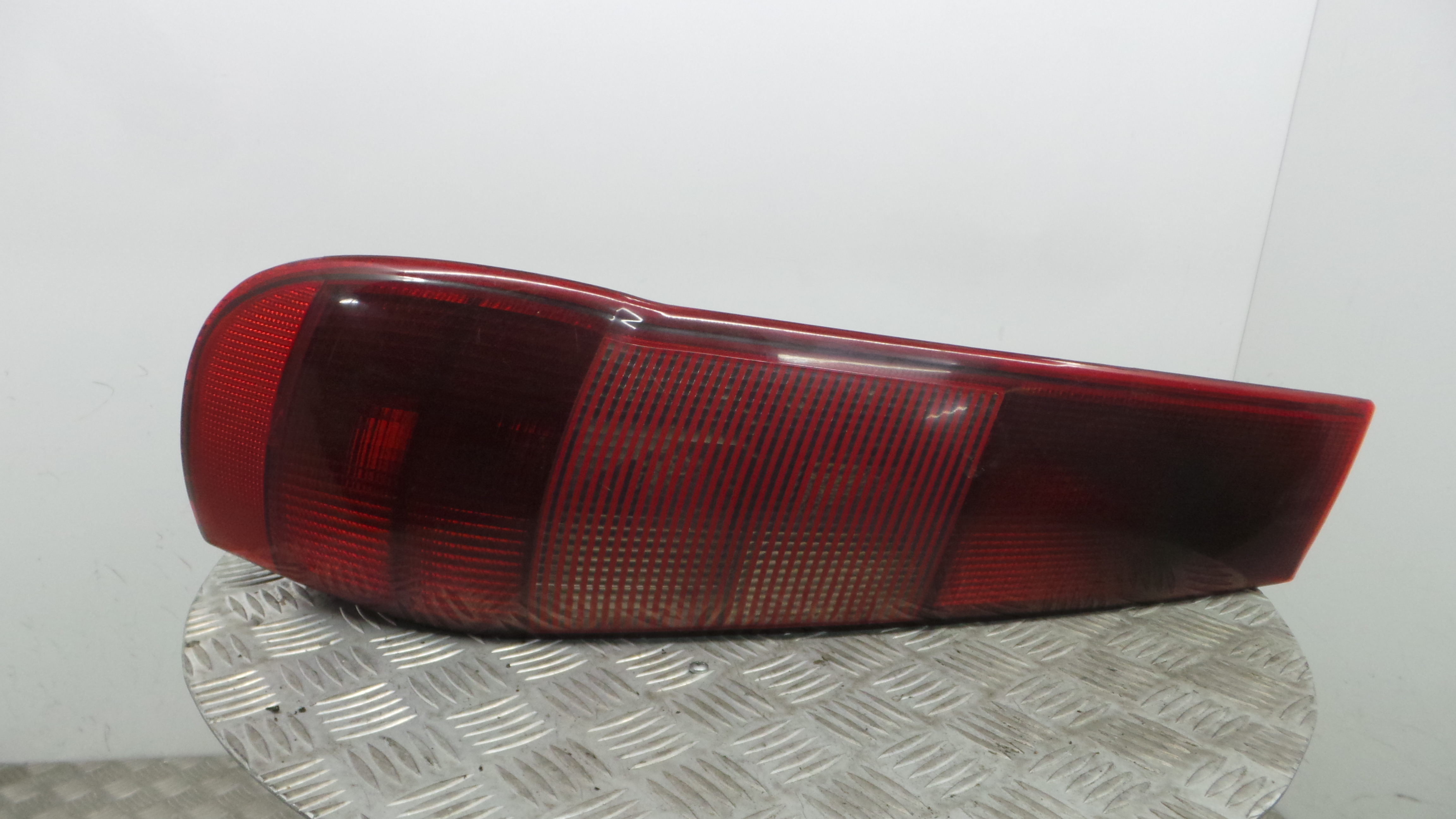 Farolim Stop Esq 464010830 - FIAT PUNTO (176_)-33202843