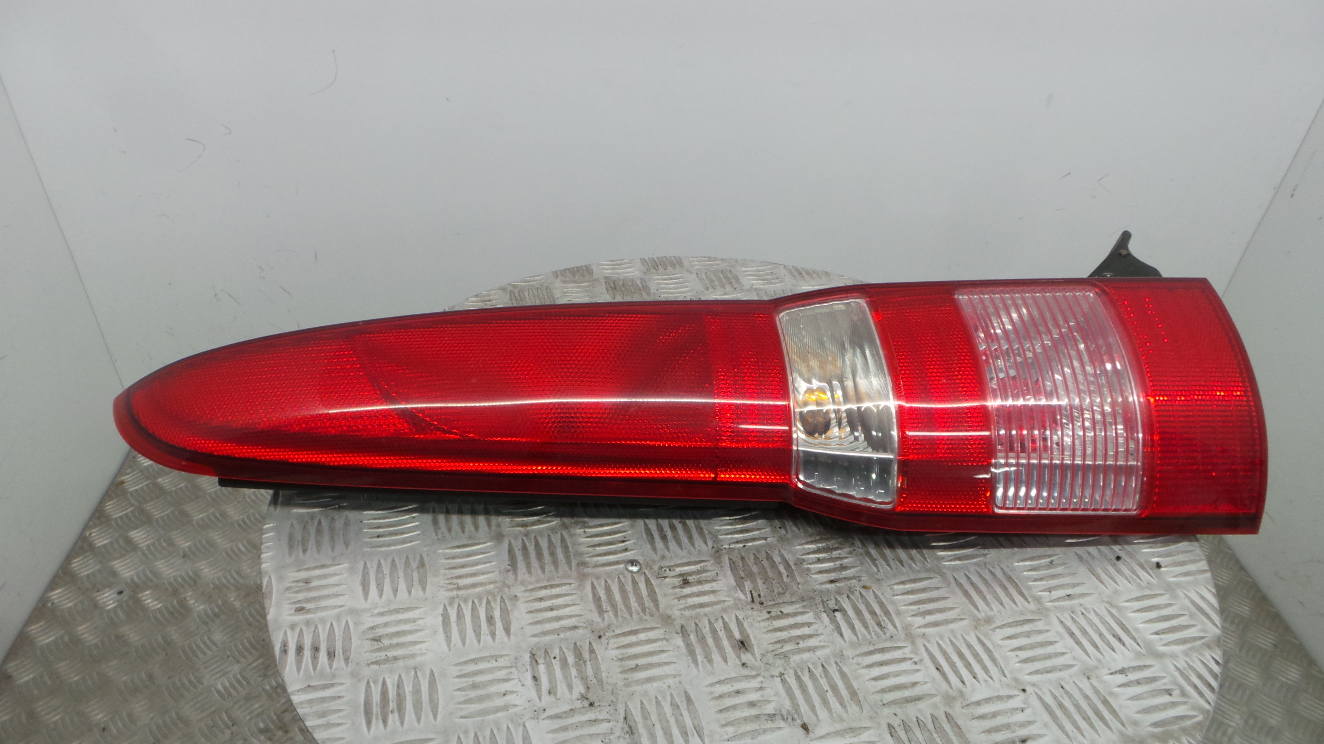 Farolim Stop Esq 51763007 - FIAT PANDA (169_), PANDA / PANDA CLASSIC (169_)-33202849 Farolim Stop Esq 51763007 - FIAT PANDA (169_), PANDA / PANDA CLASSIC (169_)-33202849