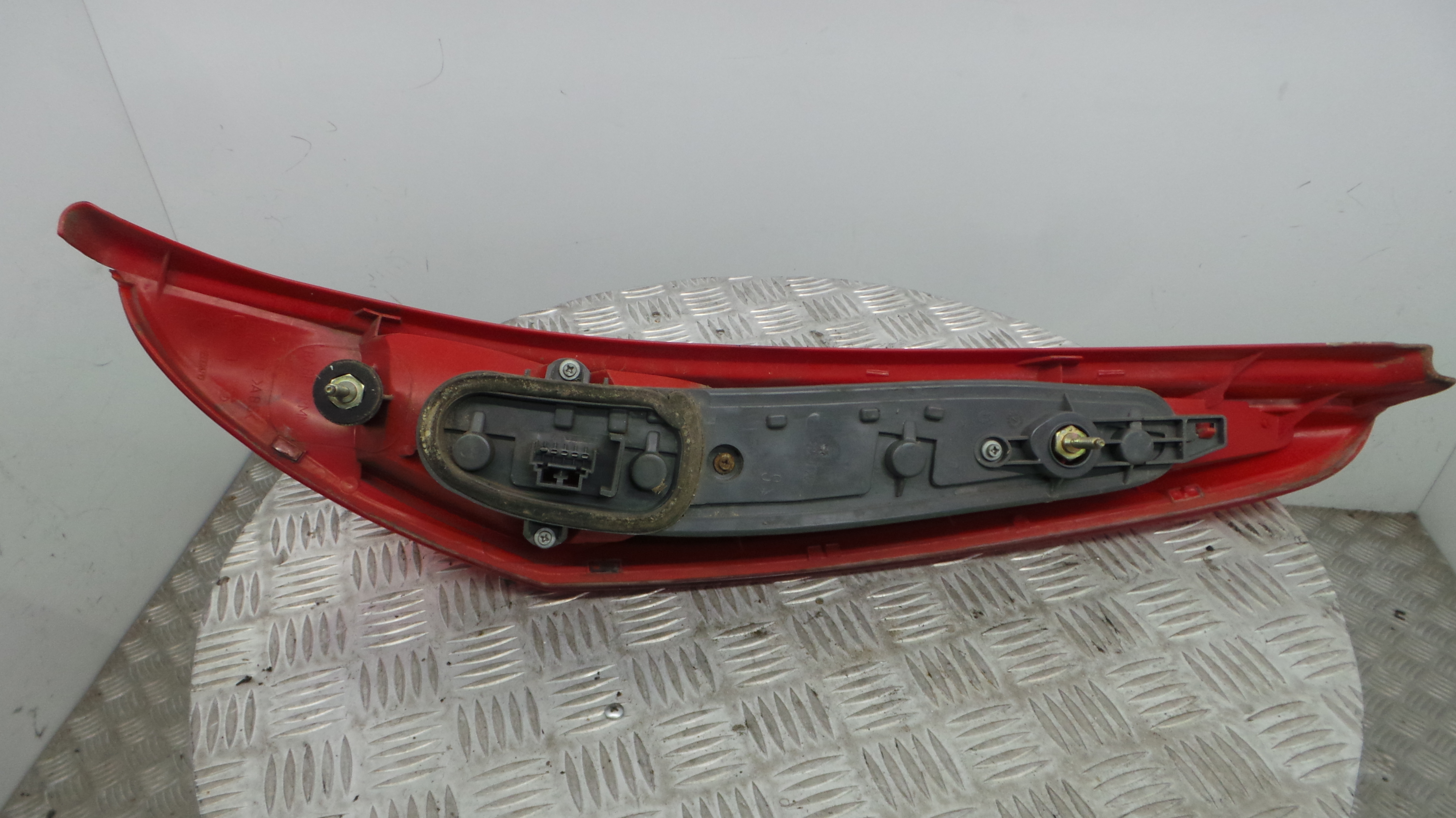 Farolim Stop Esq 0000046794078 - FIAT PUNTO (188_)-33202852