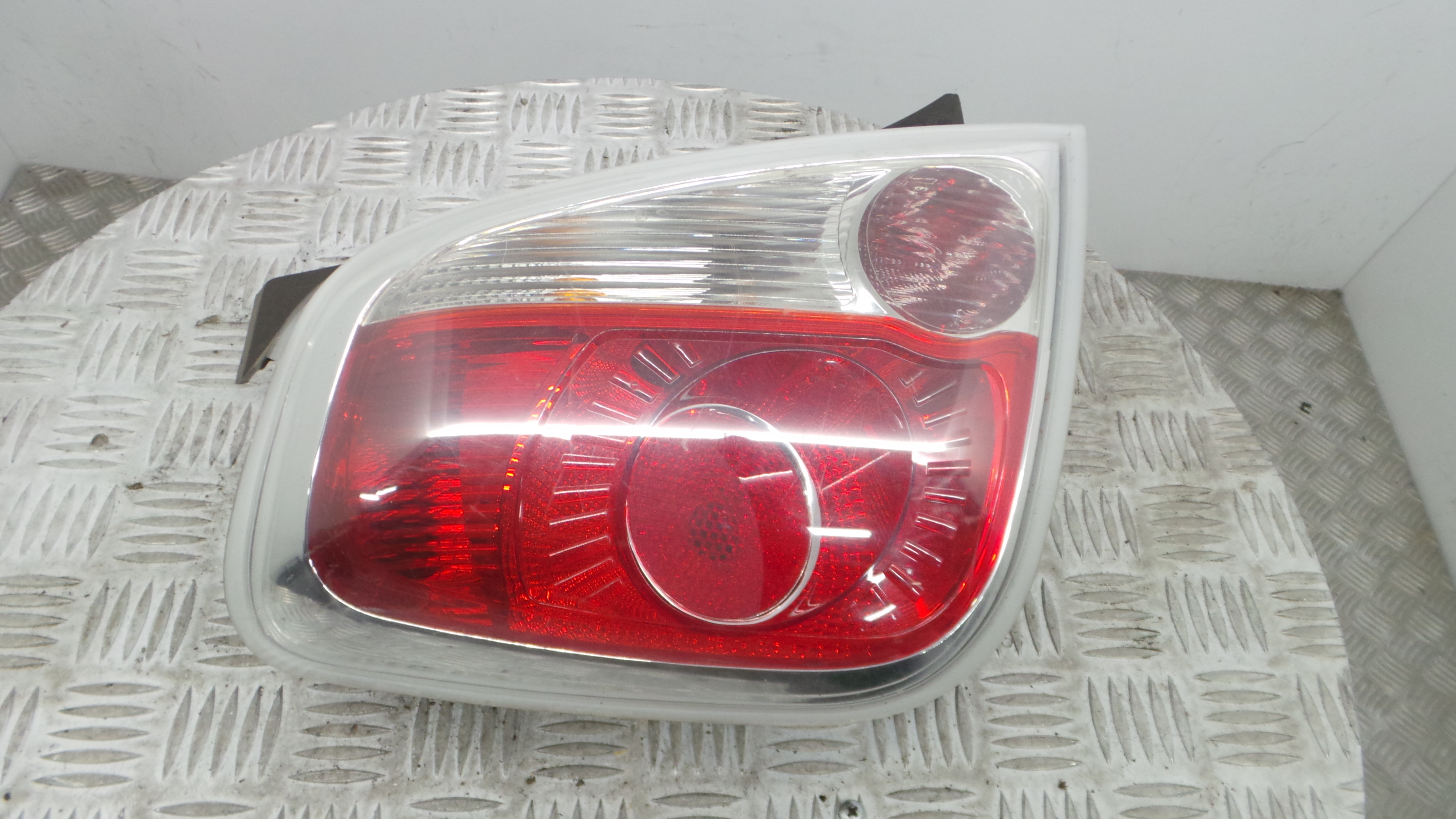 Farolim Stop Esq 0000051885548 - FIAT 500 (312_)-33202996