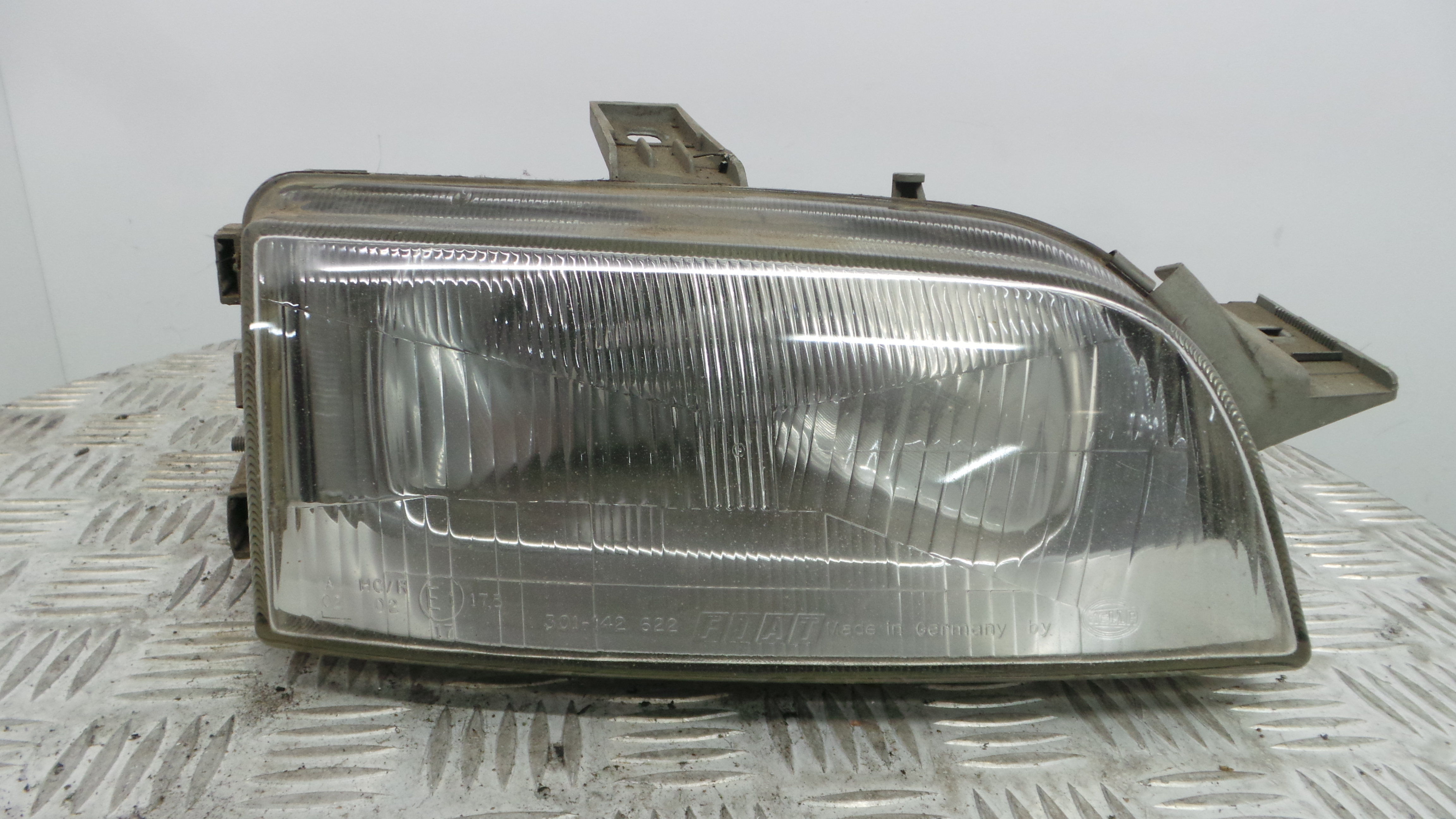 Ótica Dto 14259800 - FIAT PUNTO (176_)-33203071 Ótica Dto 14259800 - FIAT PUNTO (176_)-33203071