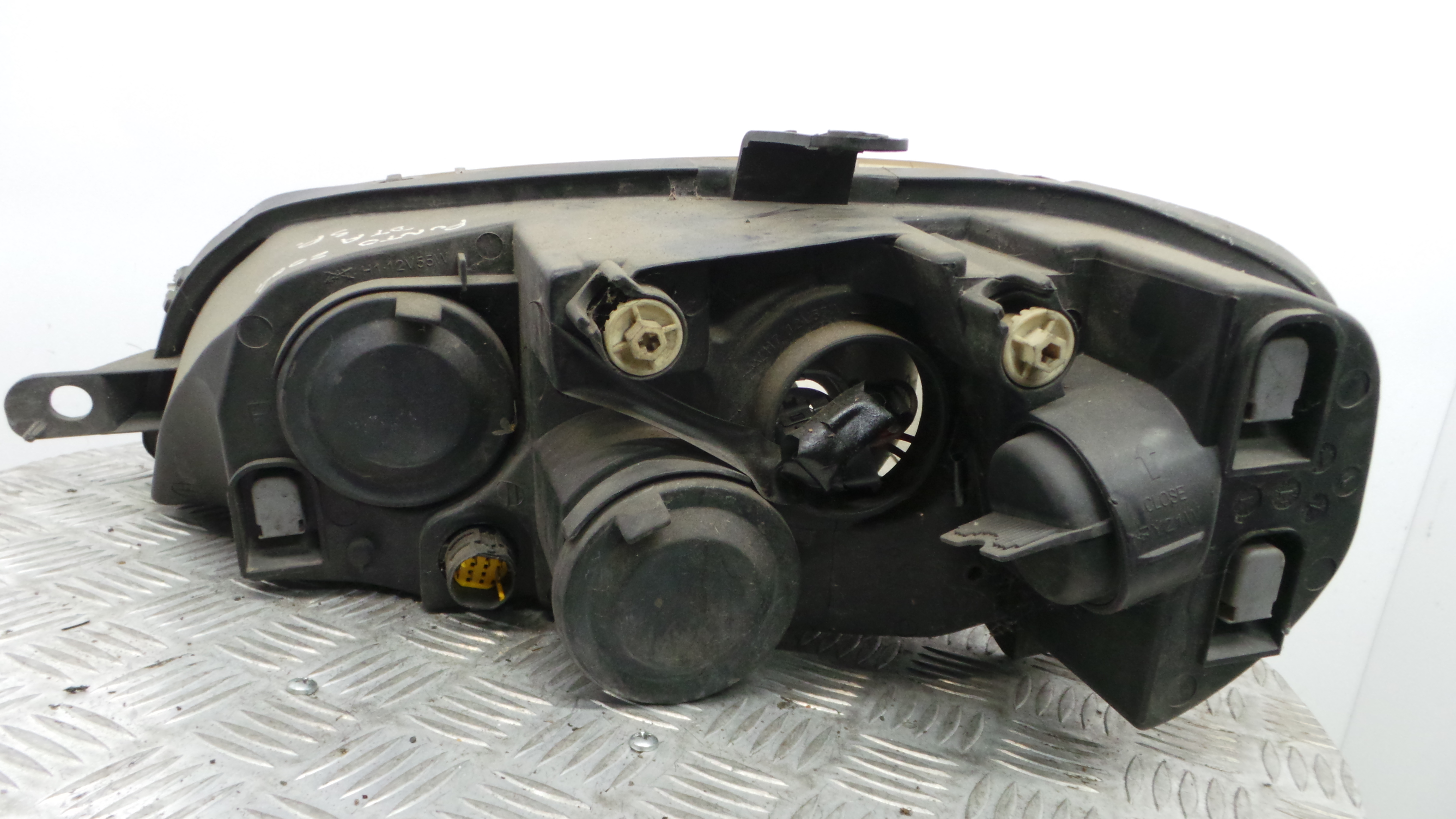 Ótica Dto 661-1140R - FIAT PUNTO (188_)-33203115