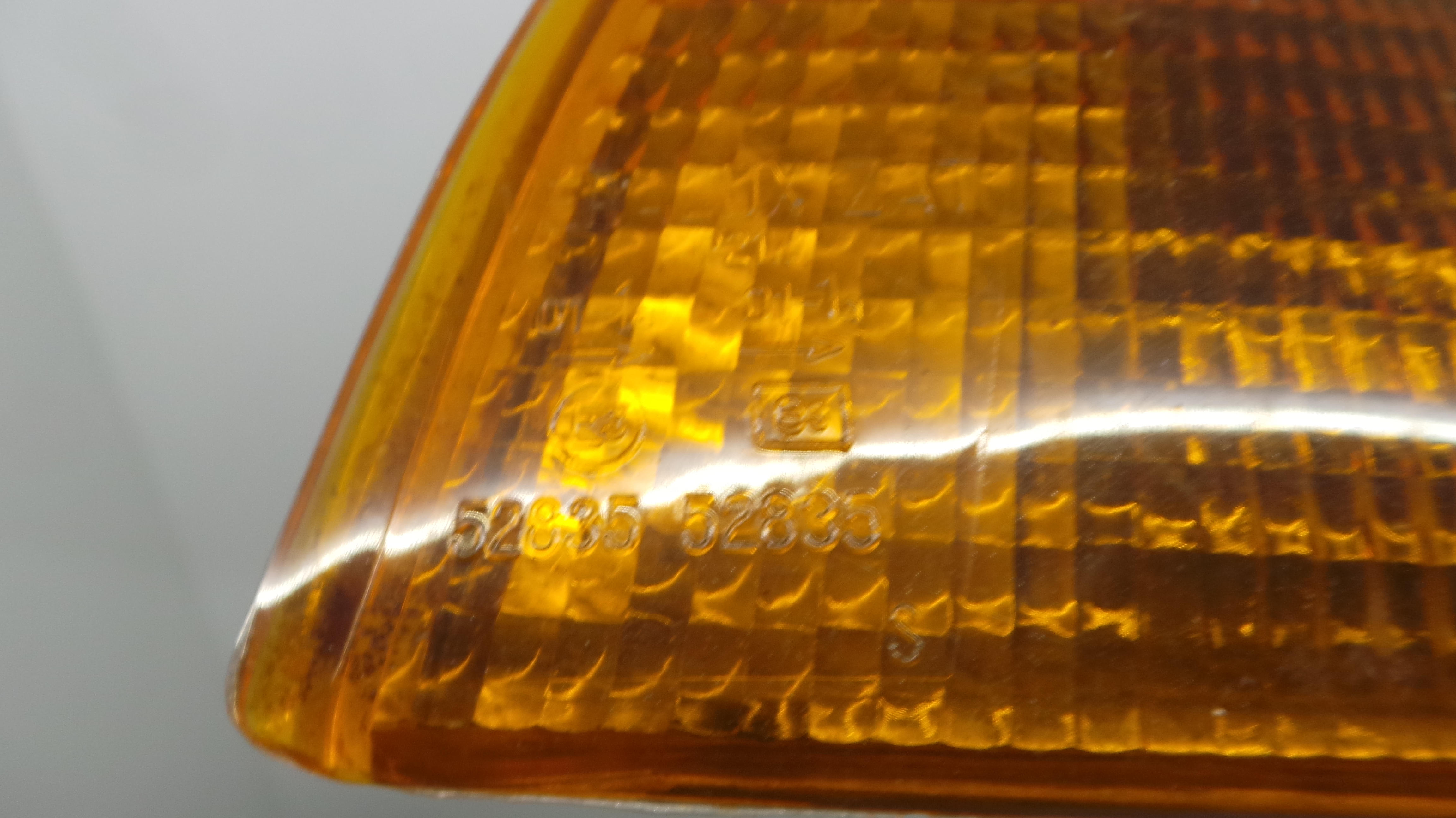 Farolim de Pisca Frente Esq 52835 - FIAT PUNTO (176_)-33203474