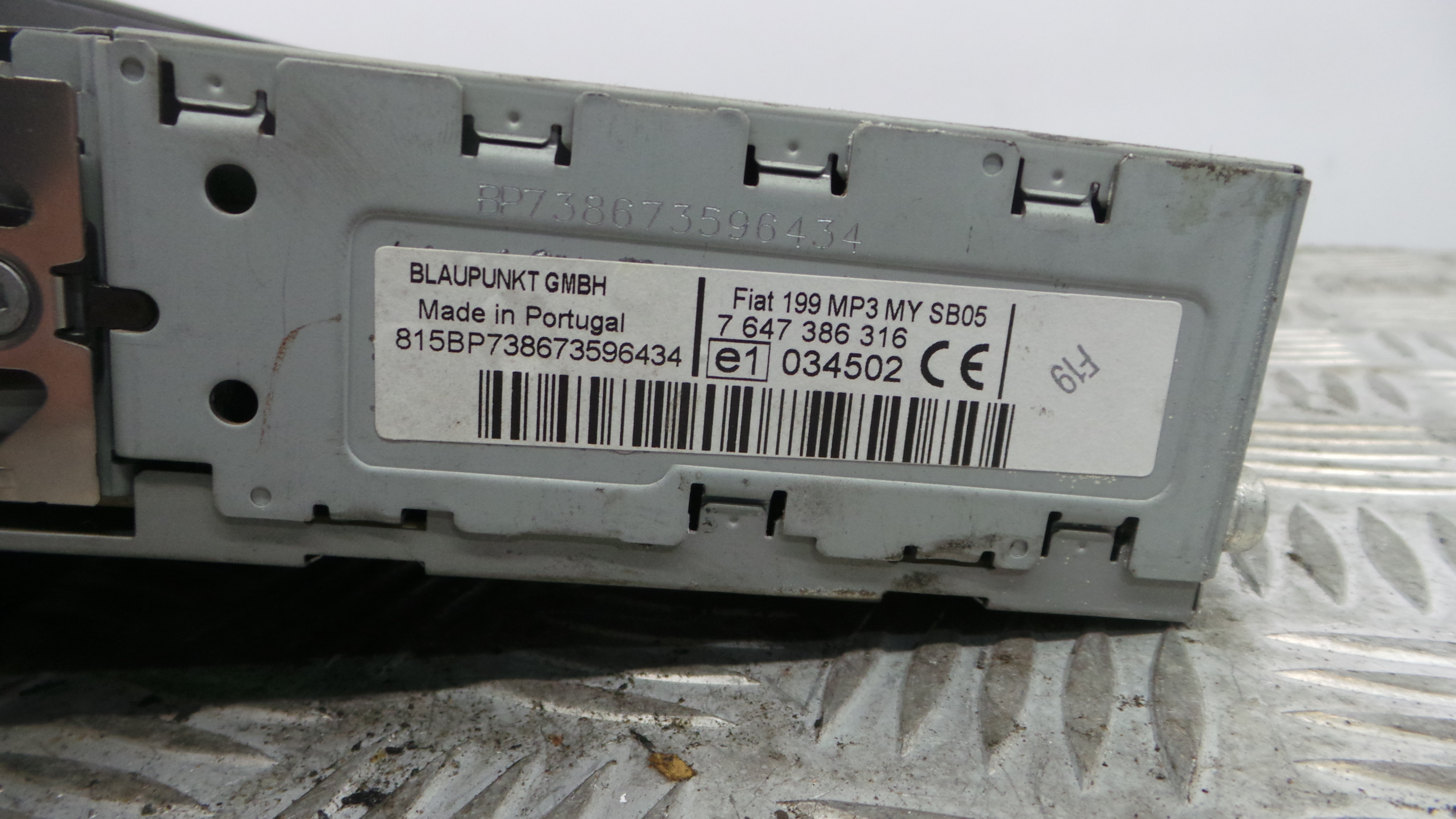 Auto-rádios 738673596434 - FIAT GRANDE PUNTO (199_)-33203500