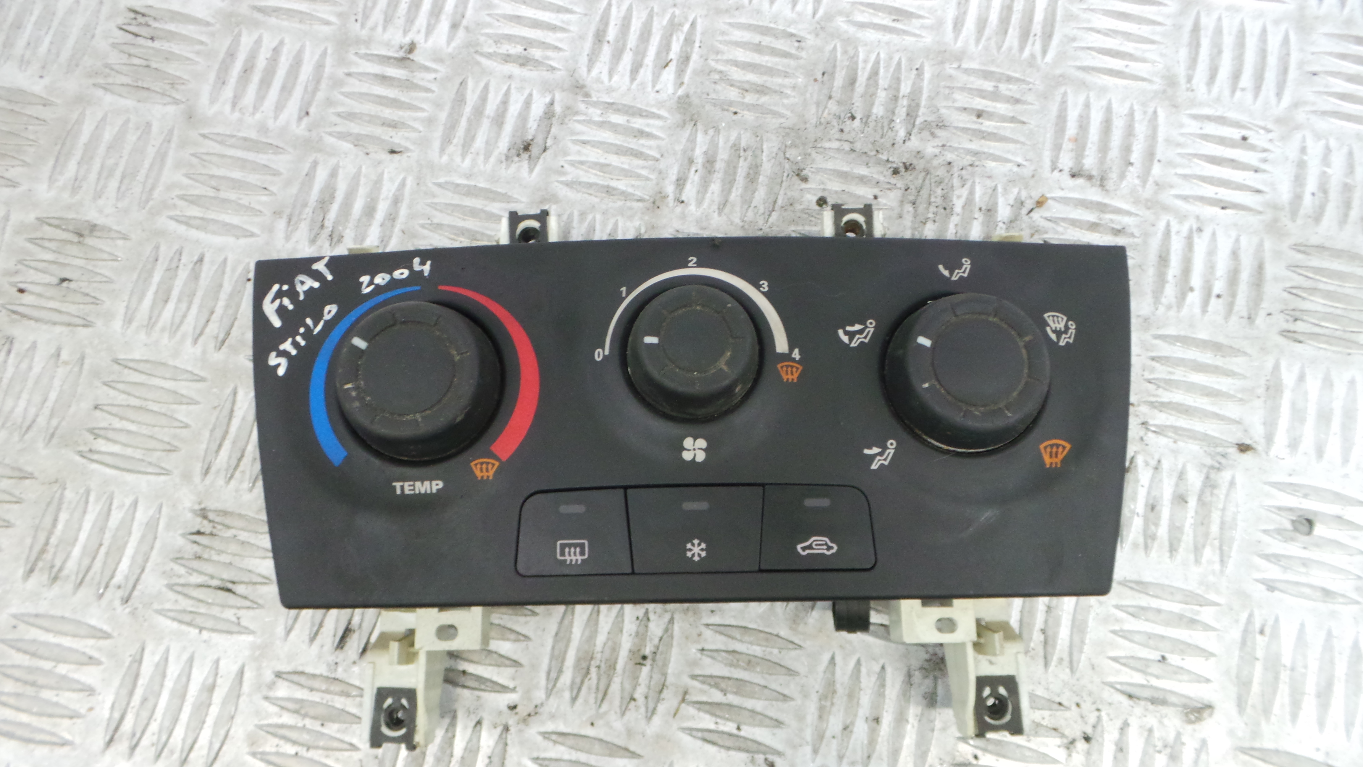 Comando da Sofagem / Climatronic 591546100 - FIAT STILO (192_)-33203532