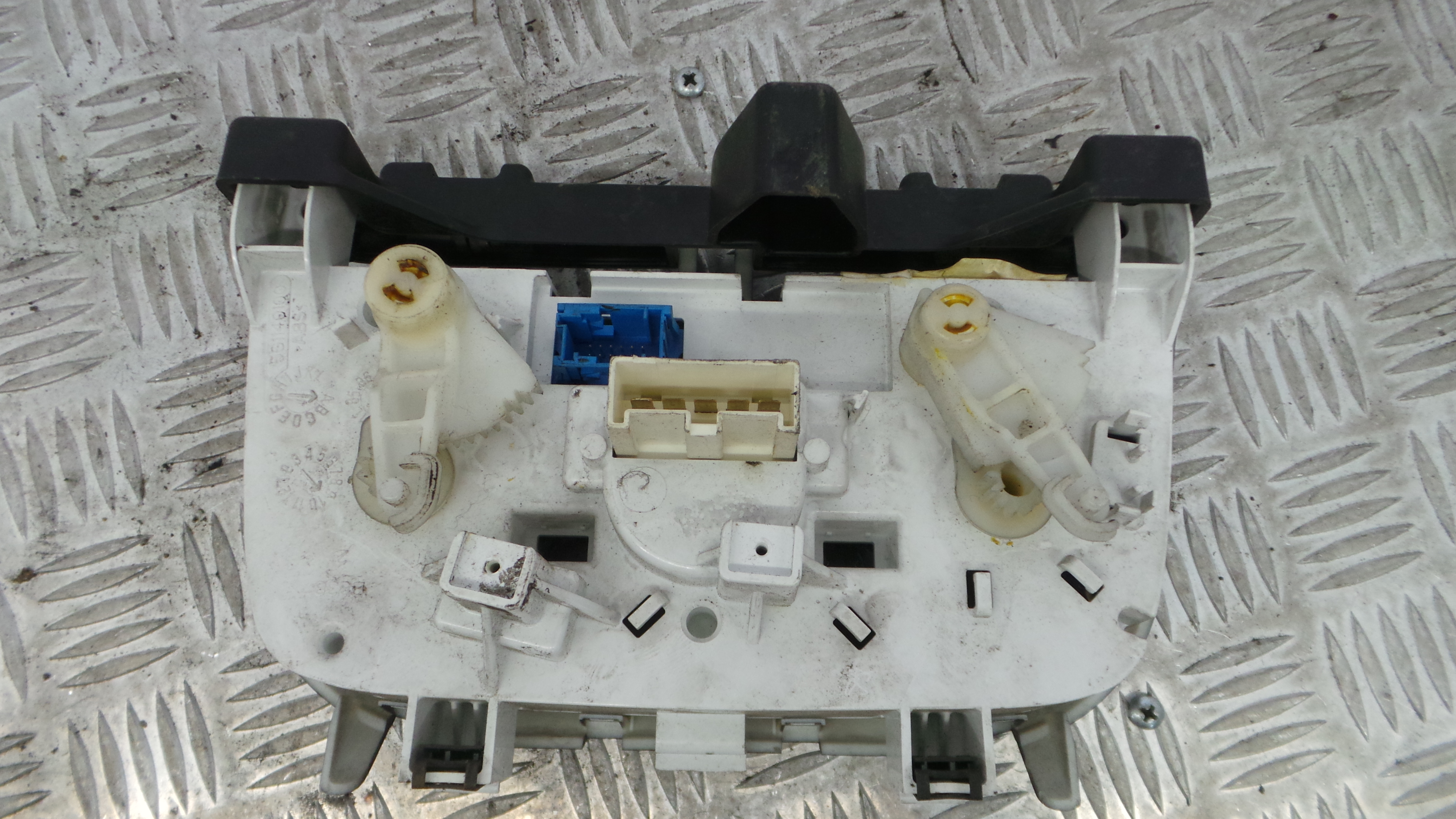 Comando da Sofagem / Climatronic 5L0600070 - ALFA ROMEO MITO (955_)-33203572