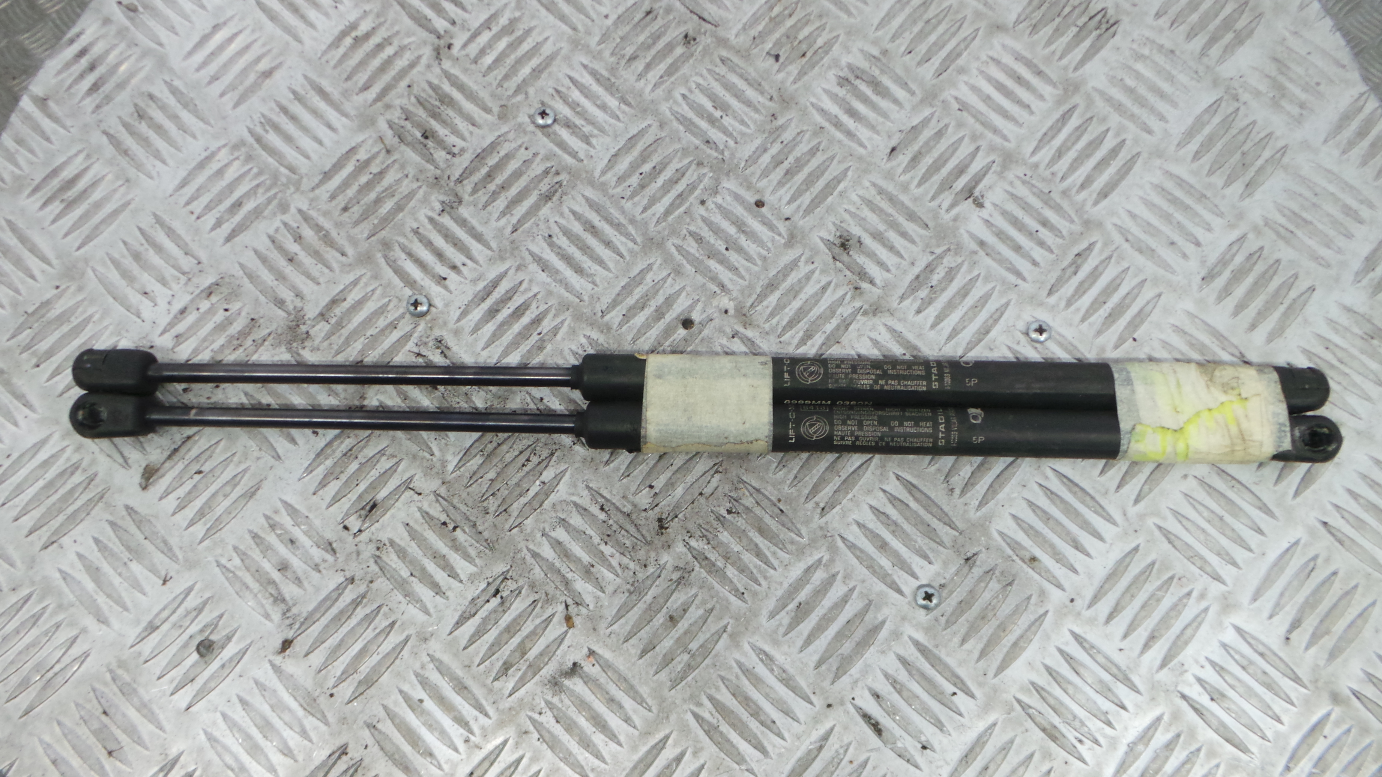 Amortecedor da Mala 46524678 - FIAT PUNTO (188_)-33203670