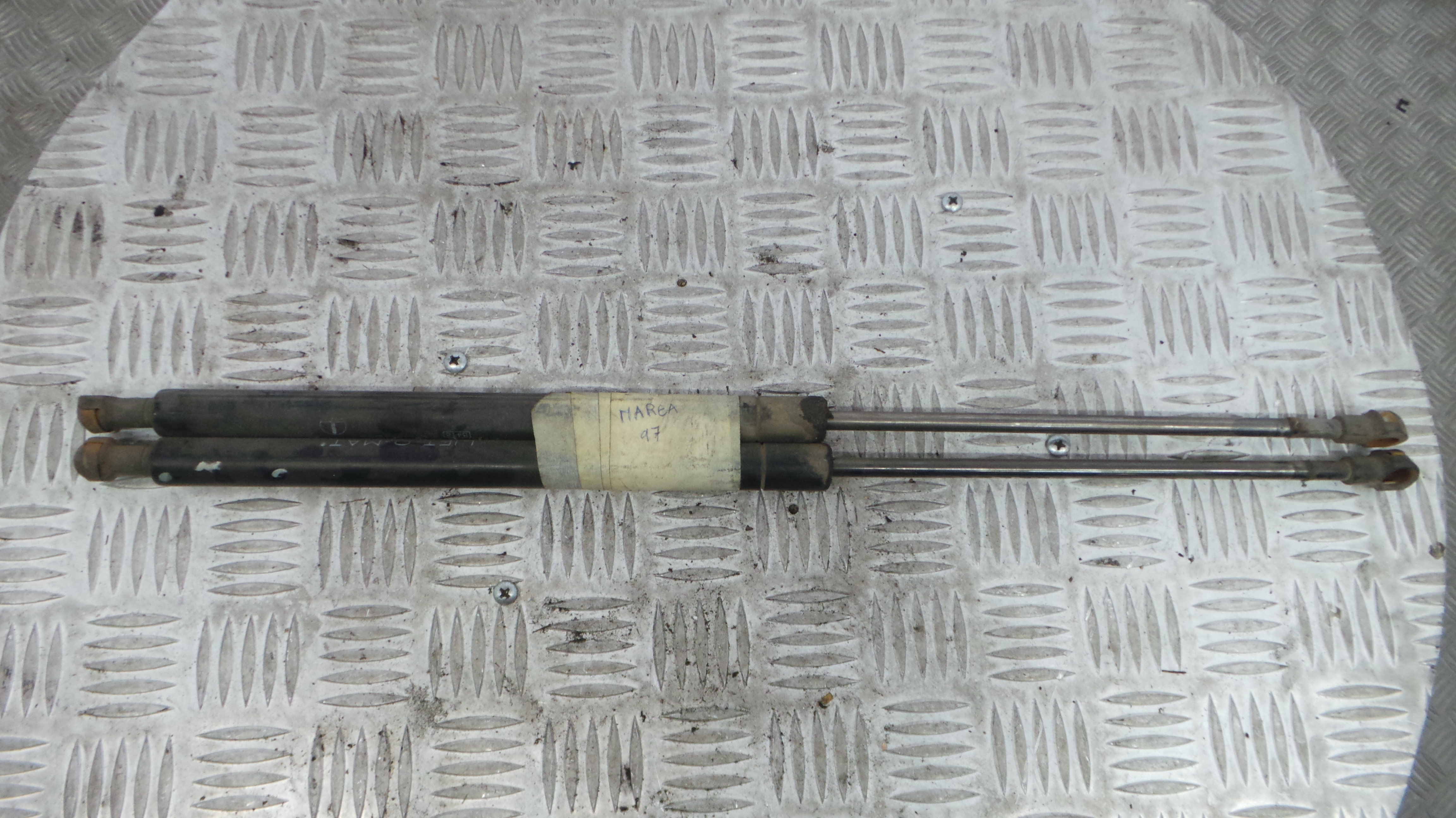 Amortecedor da Mala  - FIAT MAREA (185_)-33203716