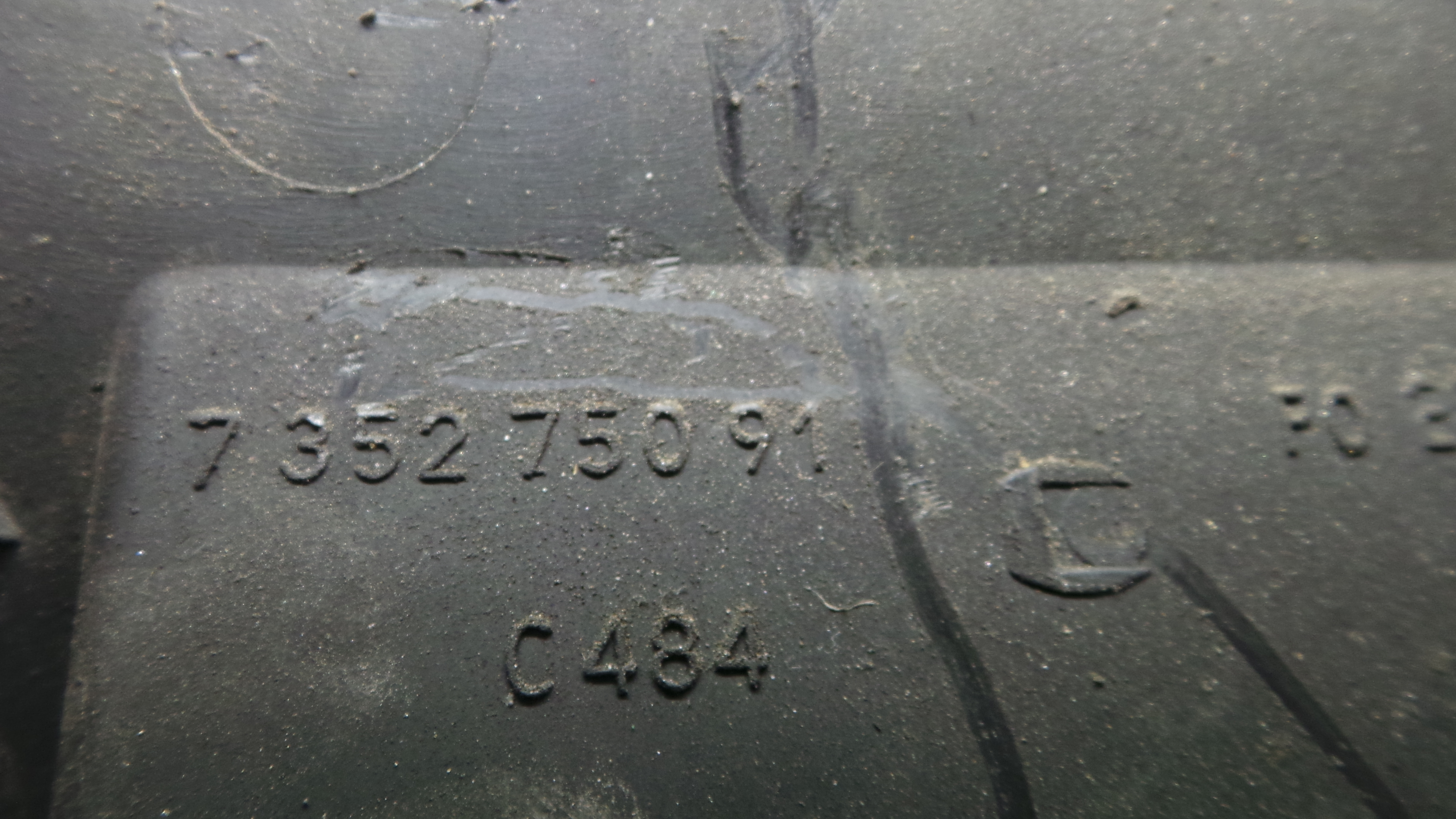 Caixa Filtro de Ar  735275091 - FIAT PUNTO (188_)-33250643