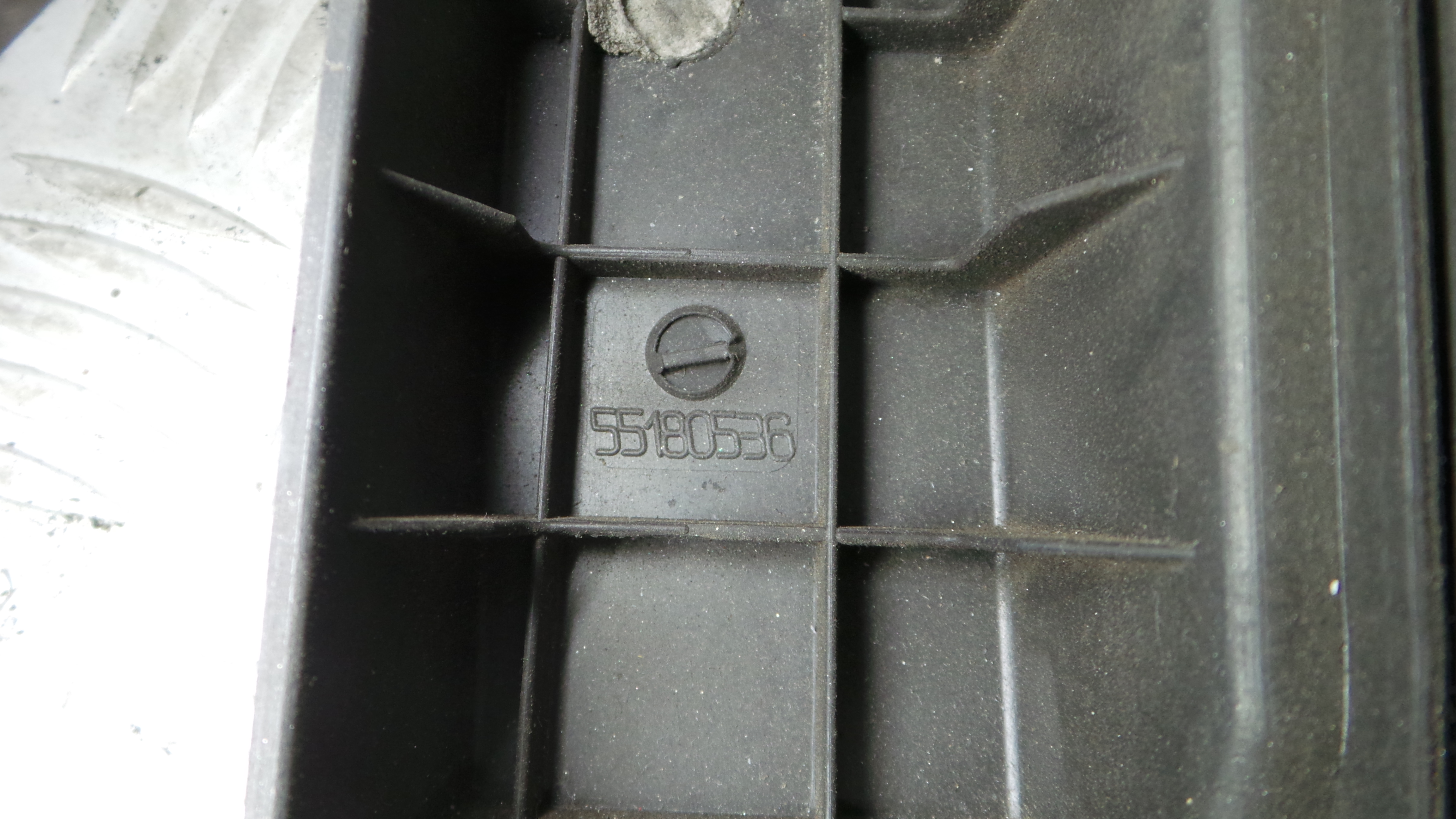 Caixa Filtro de Ar 55180536 - FIAT PUNTO (188_)-33250654