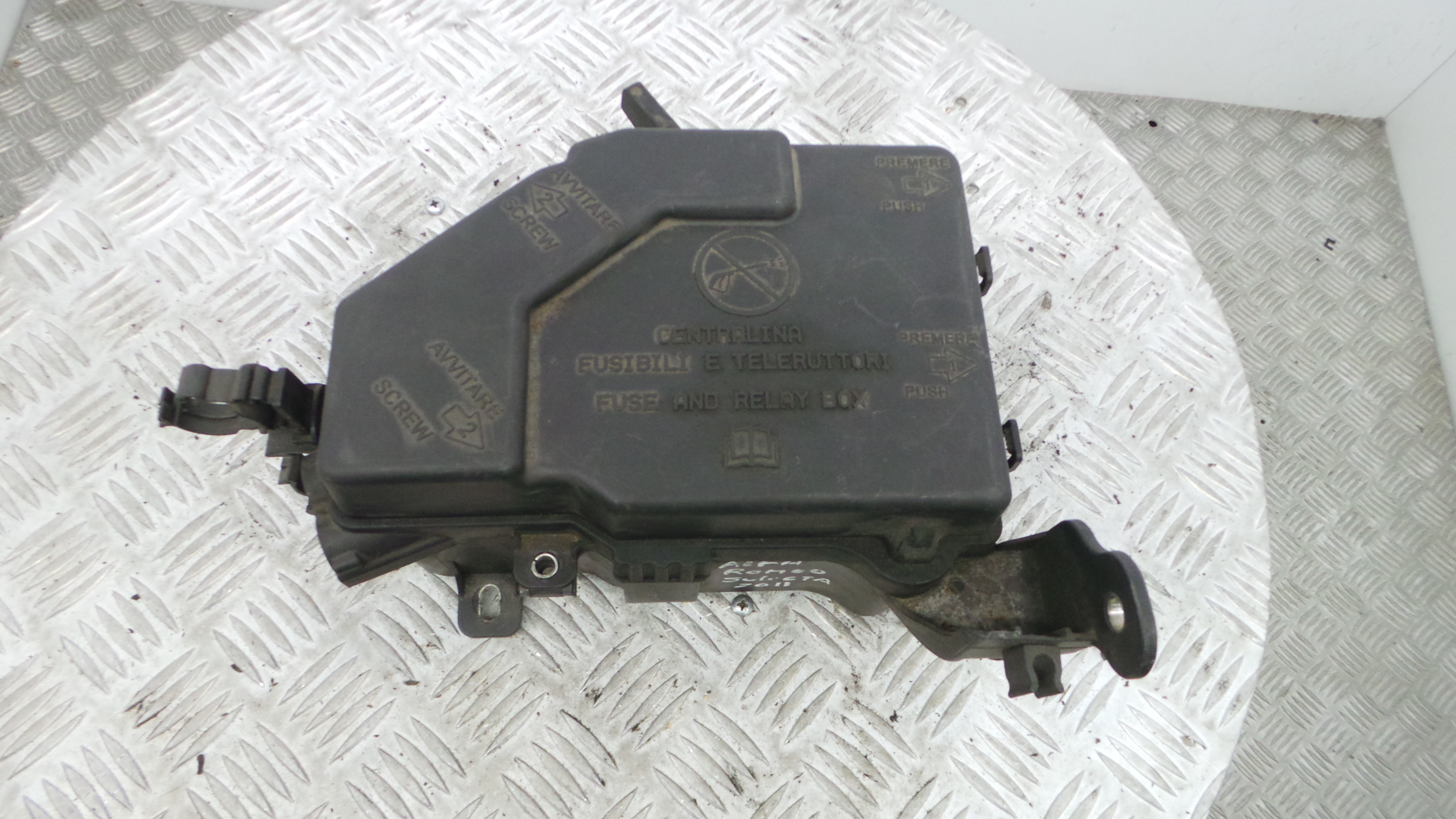 Caixa de Fusiveis 50514168 - ALFA ROMEO GIULIETTA (940_)-33250679