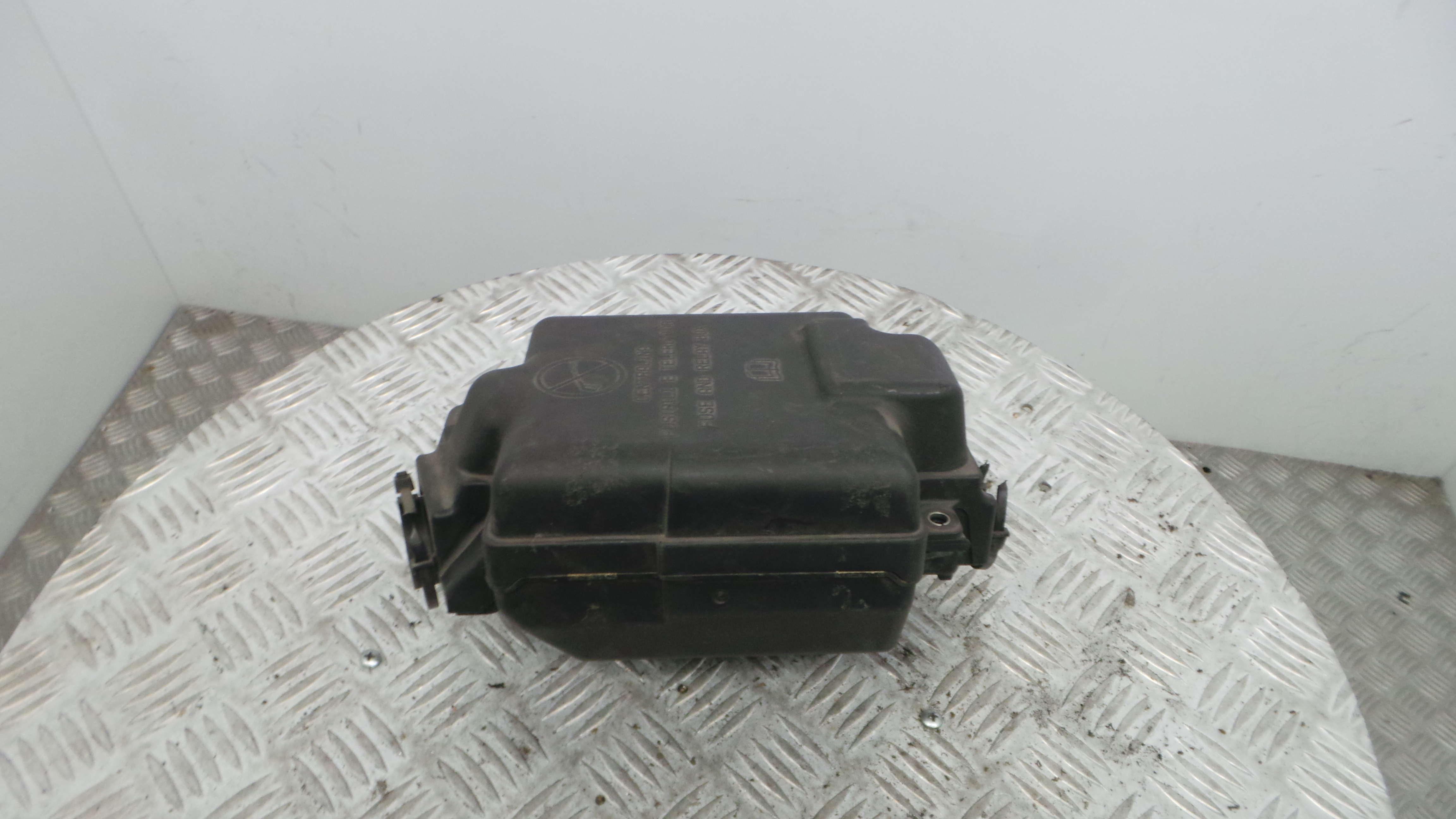 Caixa de Fusiveis 735471685 - FIAT PUNTO (188_)-33250704