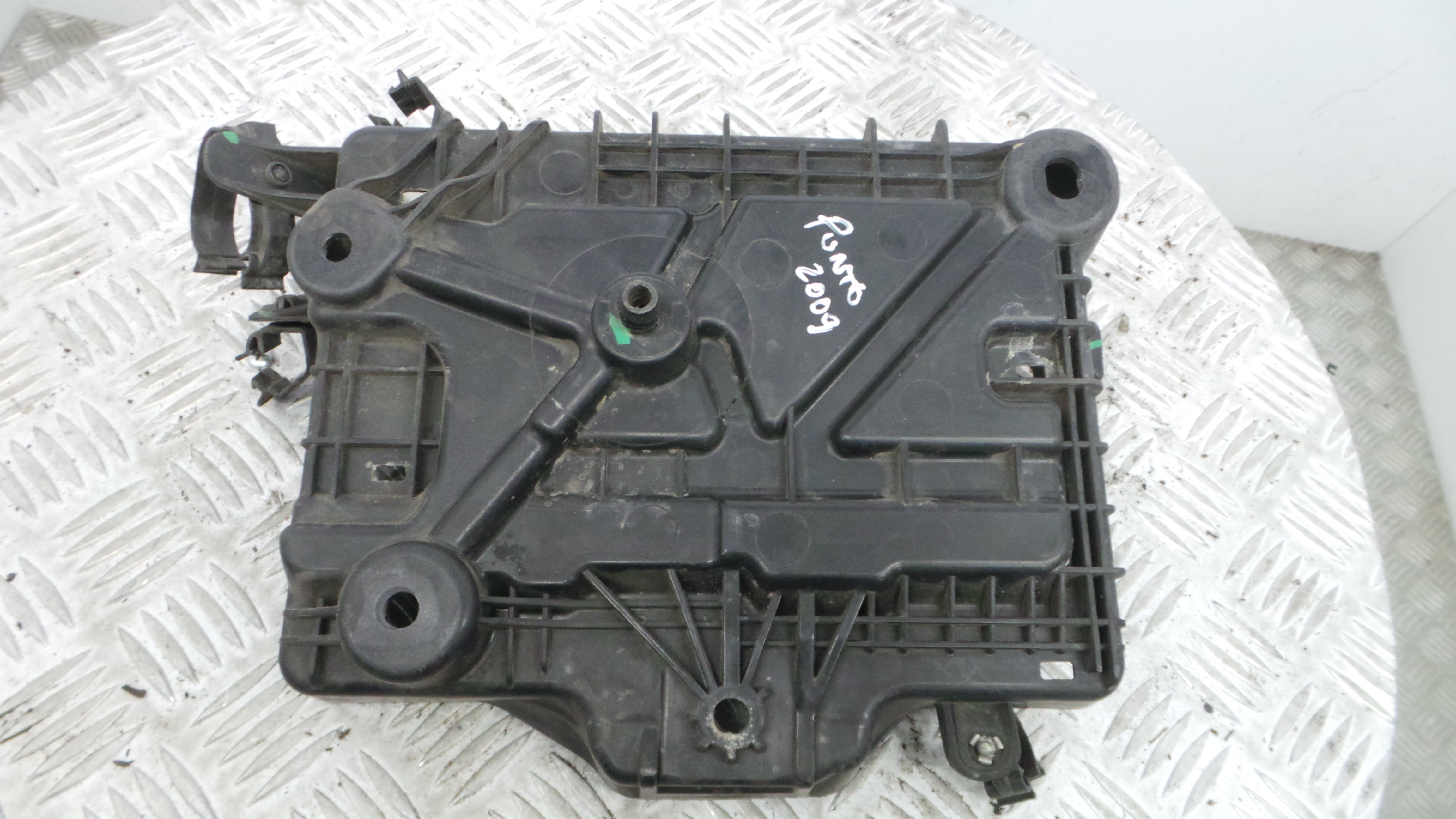 Base da Bateria 55702622 - FIAT PUNTO Caixa/parte traseira inclinada (199_)-33250708