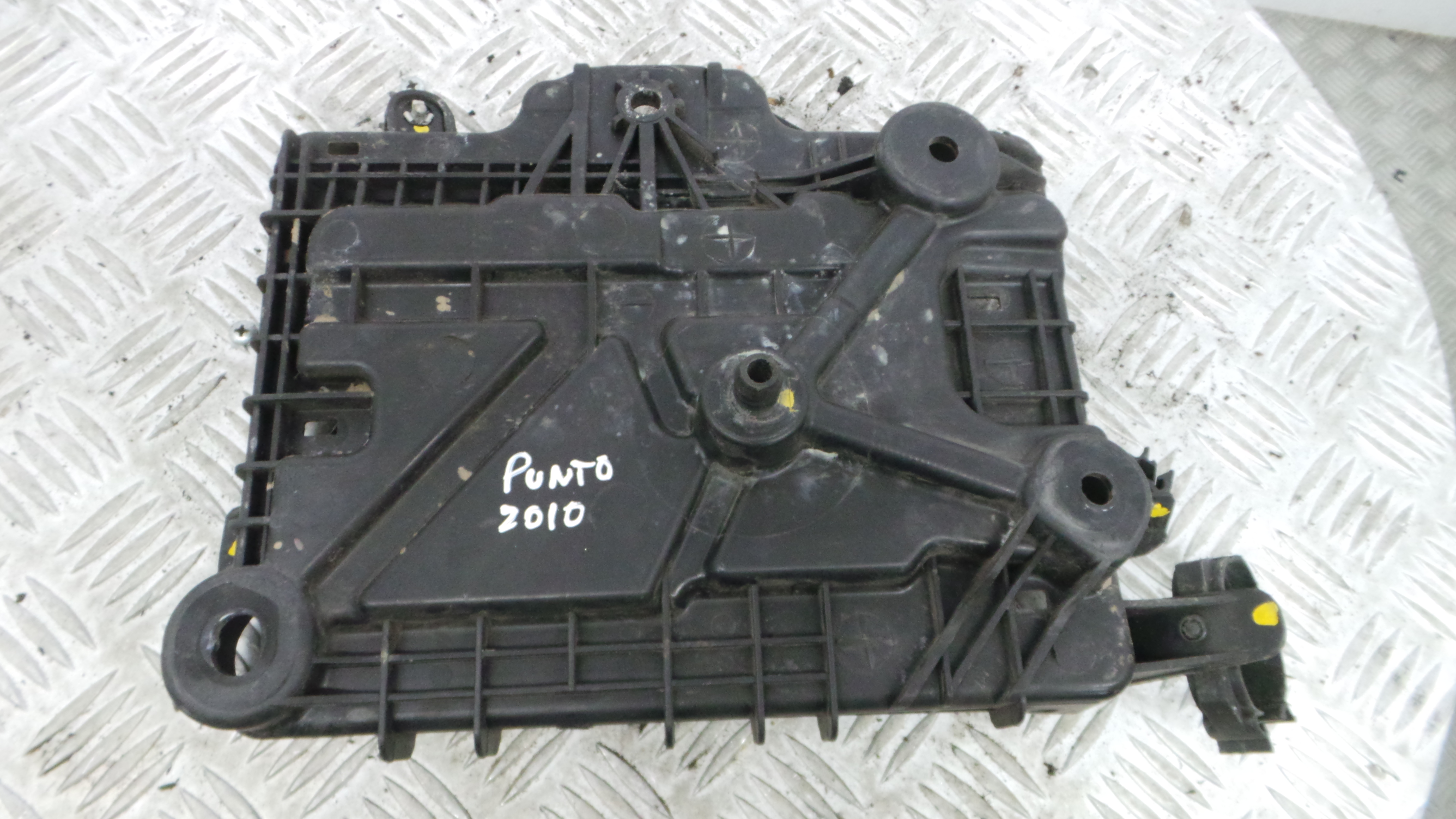 Base da Bateria 51888056 - FIAT PUNTO Caixa/parte traseira inclinada (199_)-33250711