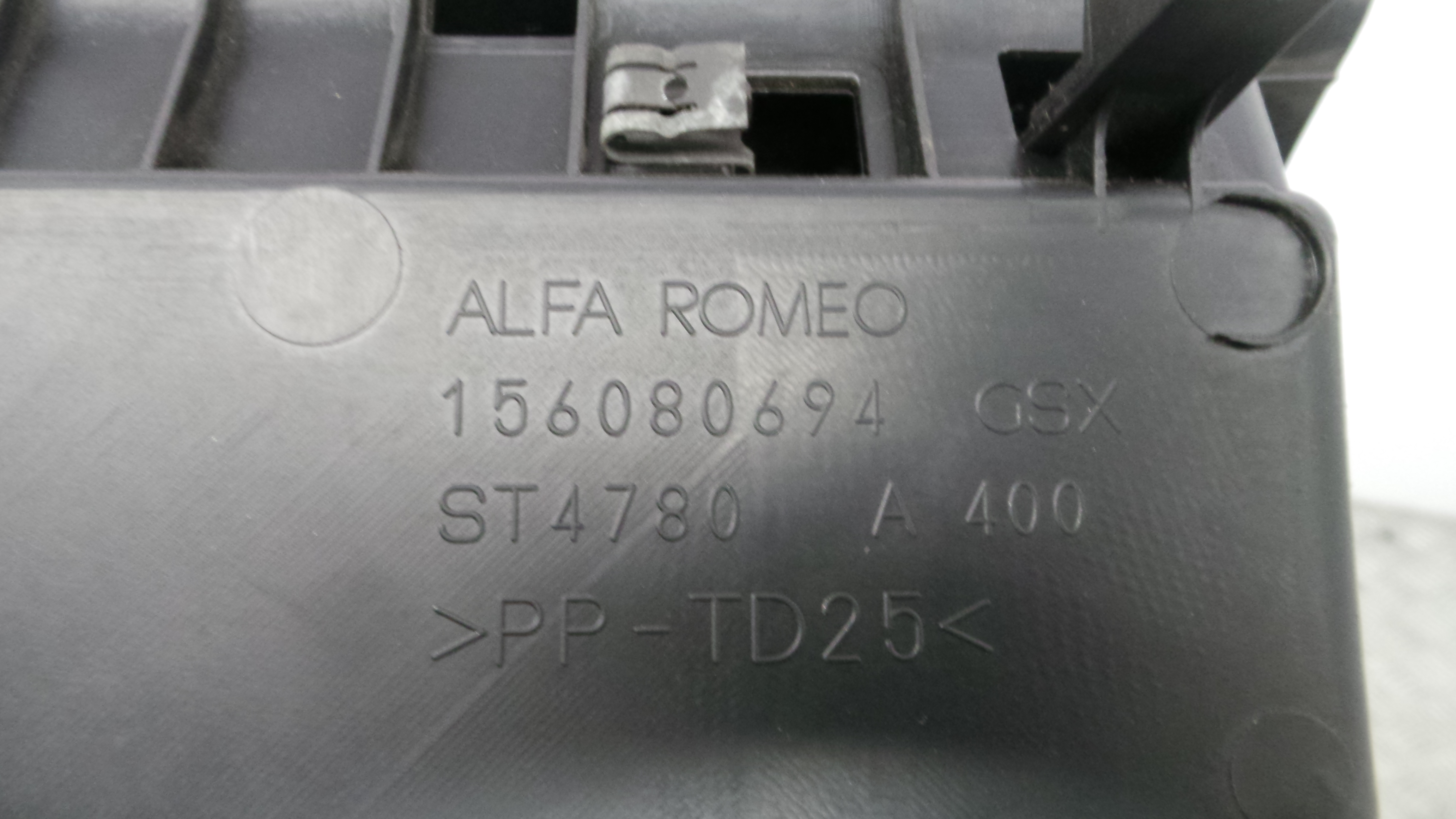 Porta Luvas  156080694 - ALFA ROMEO MITO (955_)-33250733