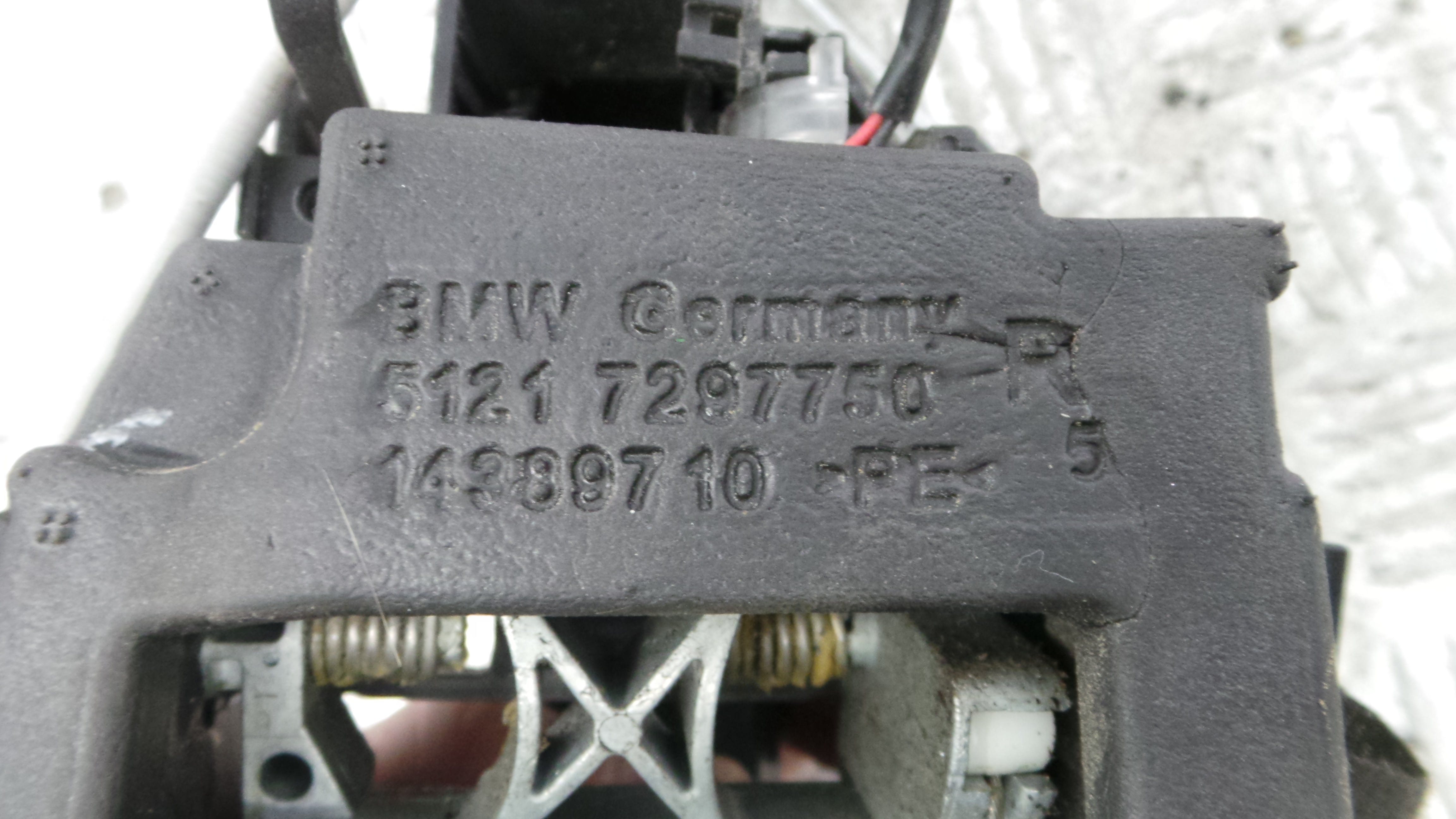 Fecho da Porta Frente Dto 51.21-7229458 - BMW 1 (F20), 1 Sports Hatch (F20)-33250795