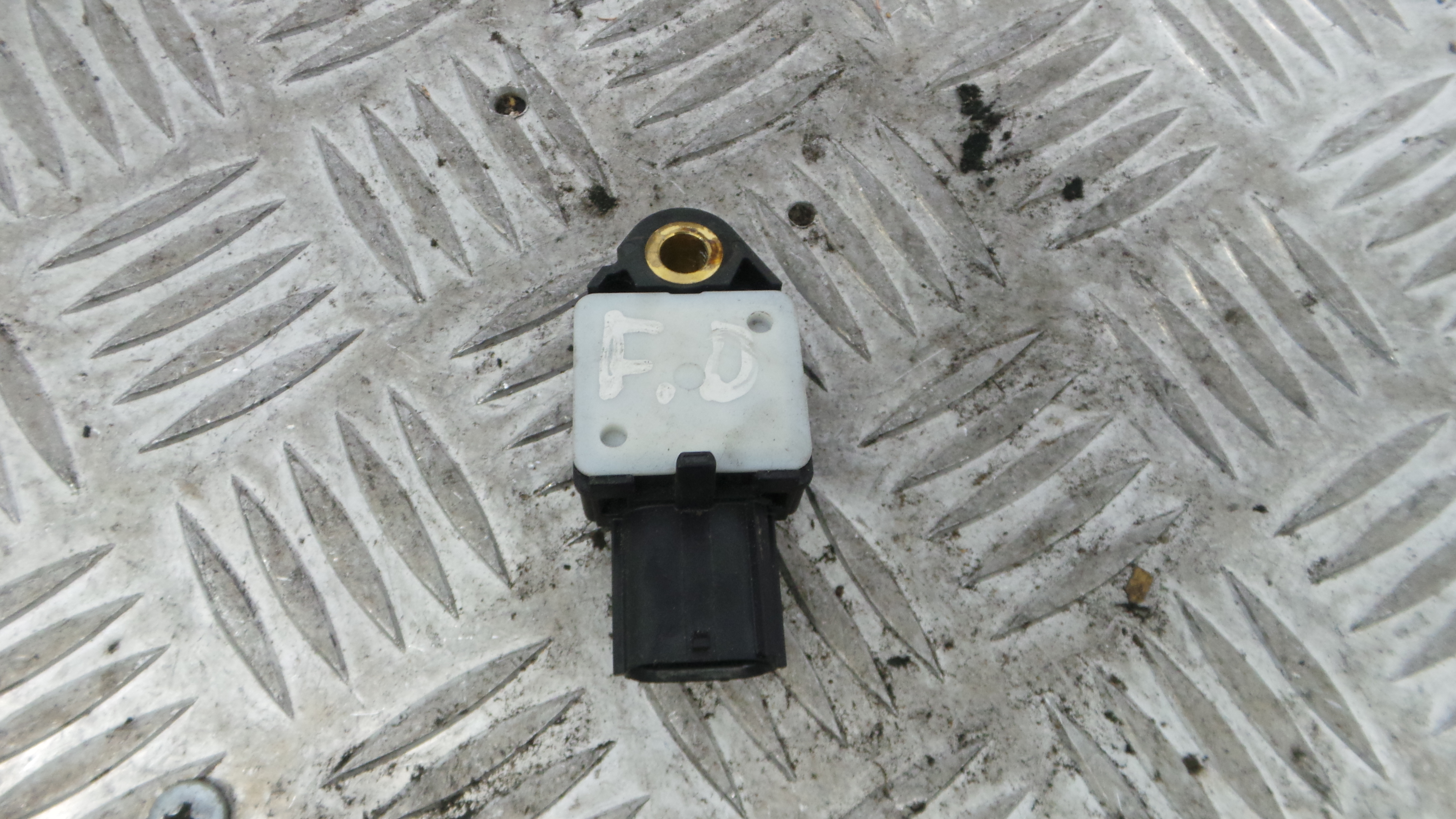 Sensor de Airbag 89831-02060 - TOYOTA AURIS (_E15_), COROLLA (_E15_)-33250883 Sensor de Airbag 89831-02060 - TOYOTA AURIS (_E15_), COROLLA (_E15_)-33250883