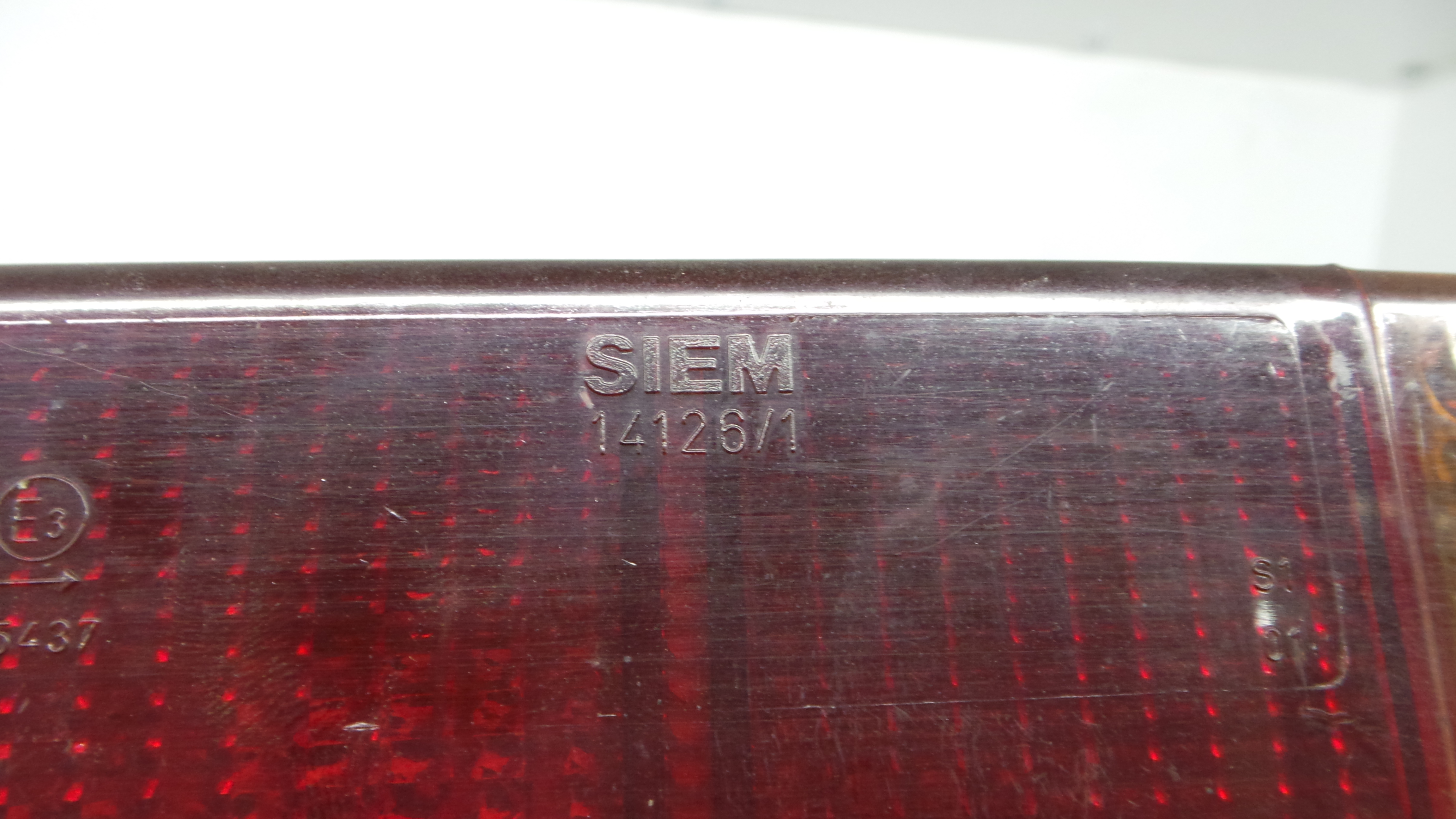 Farolim Stop Dto 14126/1 - IVECO DAILY I Caixa-33251202