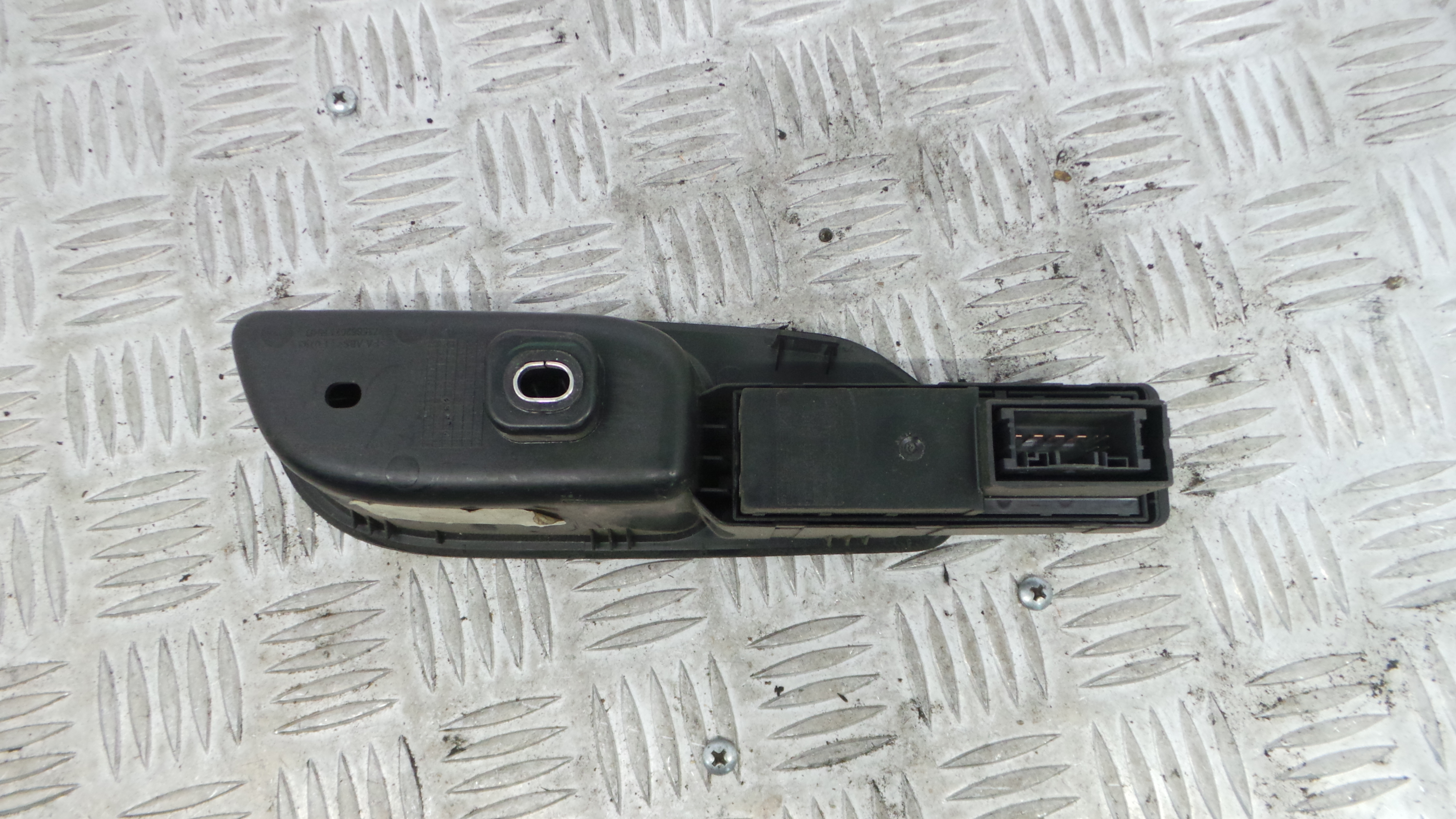 Interruptor / Comando Elevador Vidro Trás Dto 735662071 - FIAT EGEA Hatchback (356_, 357_), TIPO Ha-33251303