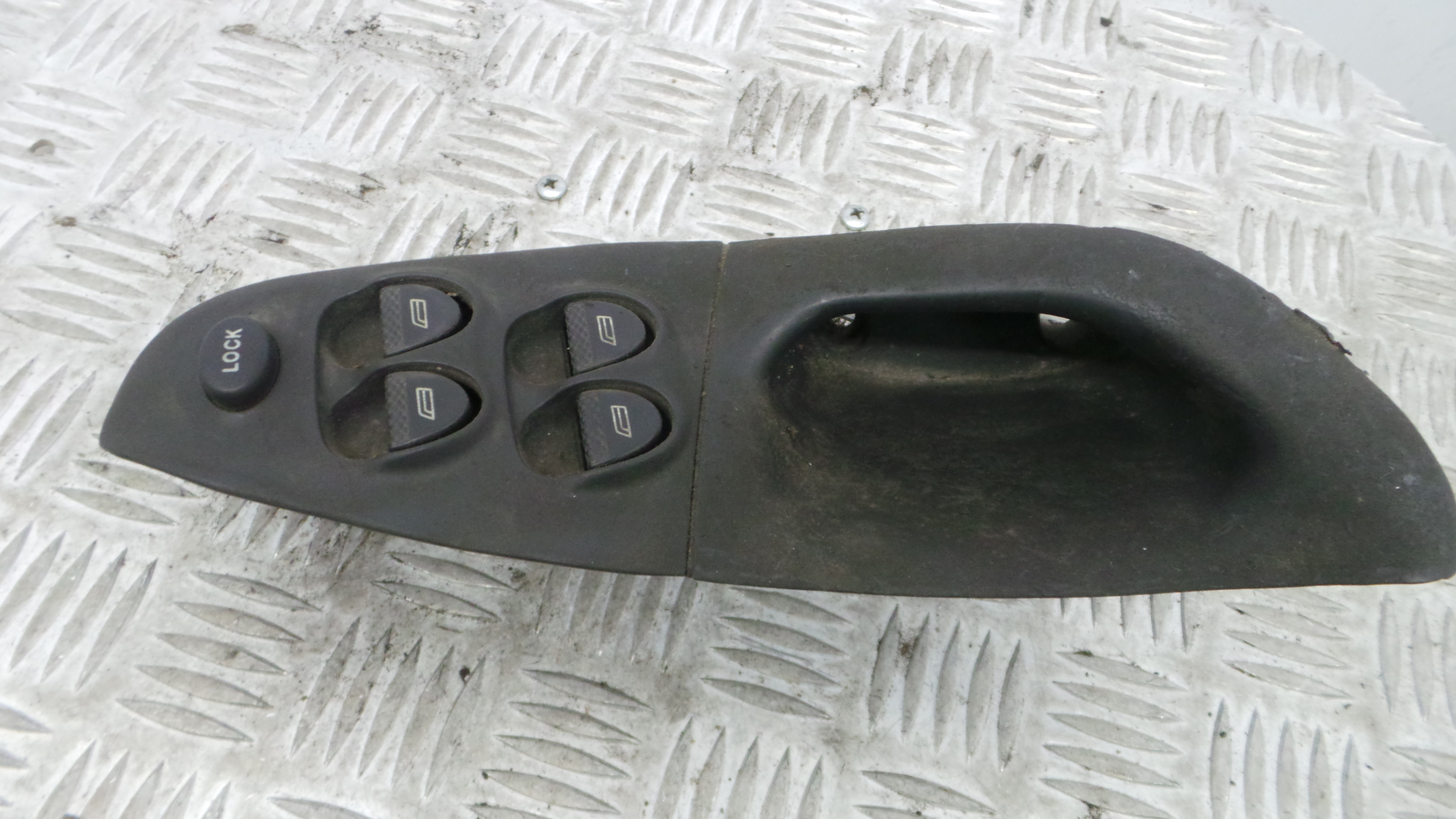 Interruptor / Comando Elevador Vidro Frente Esq  100155570 - FIAT MAREA (185_)-33251343