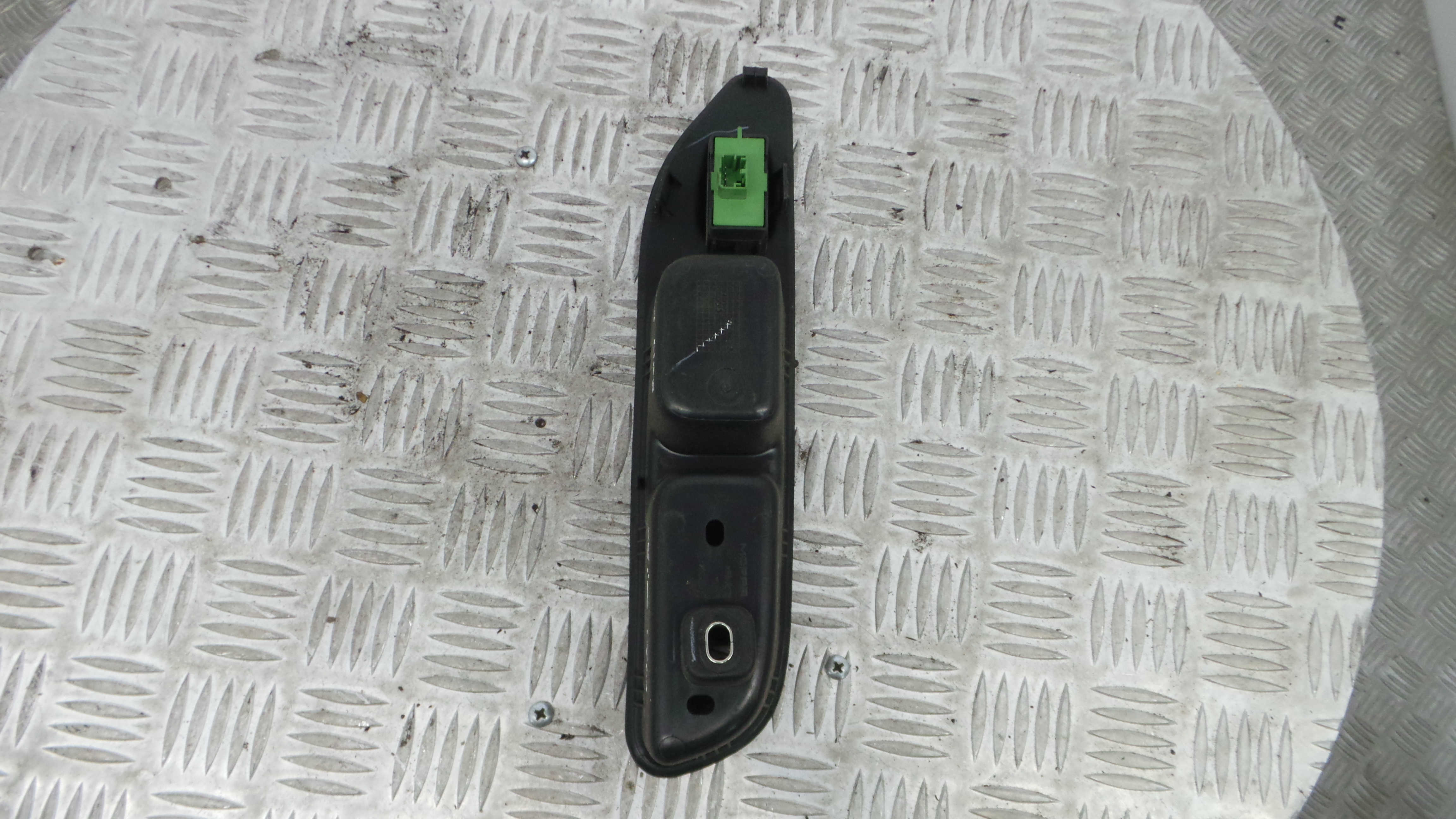 Interruptor / Comando Elevador Vidro Frente Dto  735601109 - FIAT EGEA Hatchback (356_, 357_), TIPO -33251348