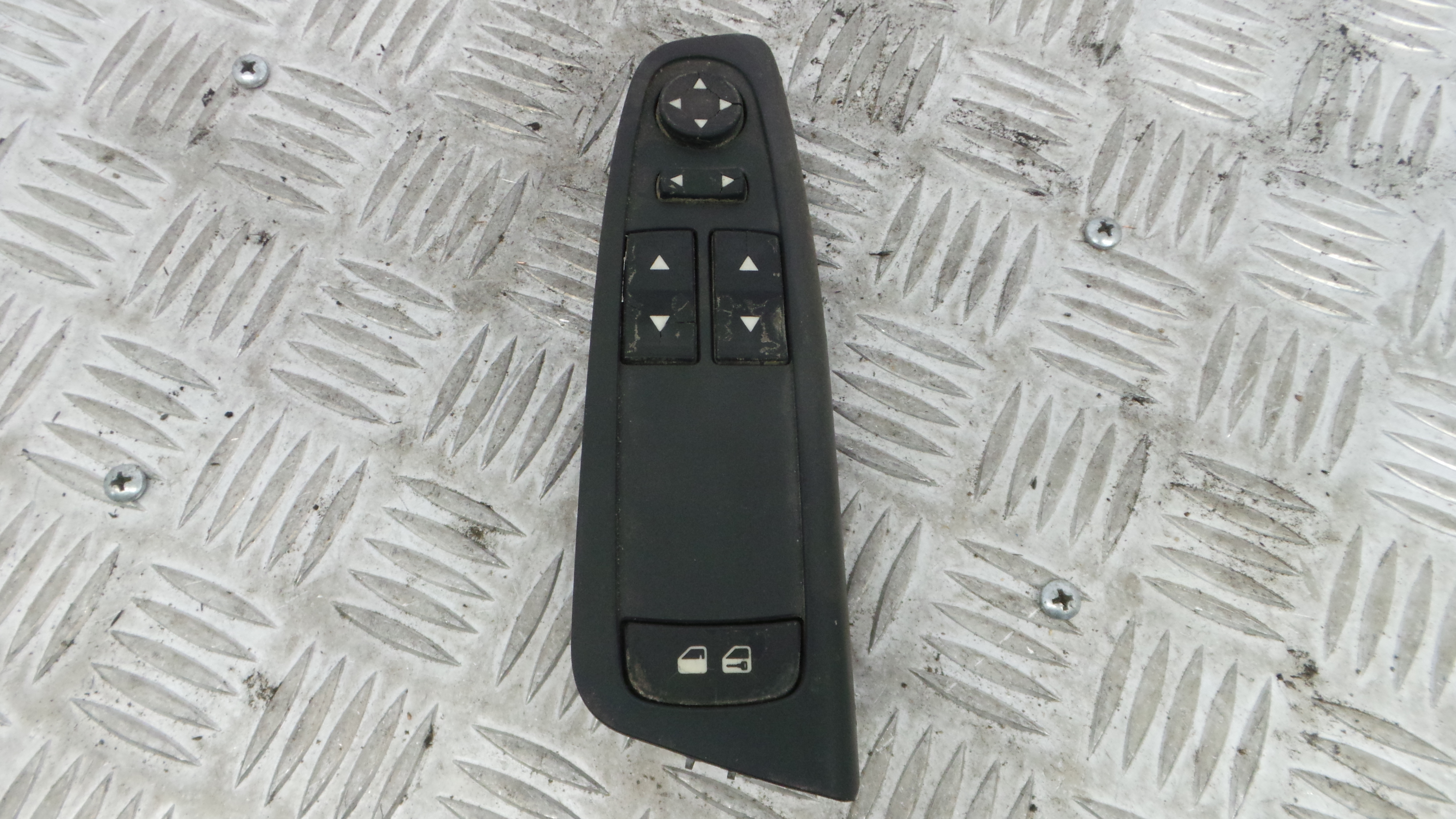 Interruptor / Comando Elevador Vidro Frente Esq  735297025 - FIAT STILO (192_)-33251355