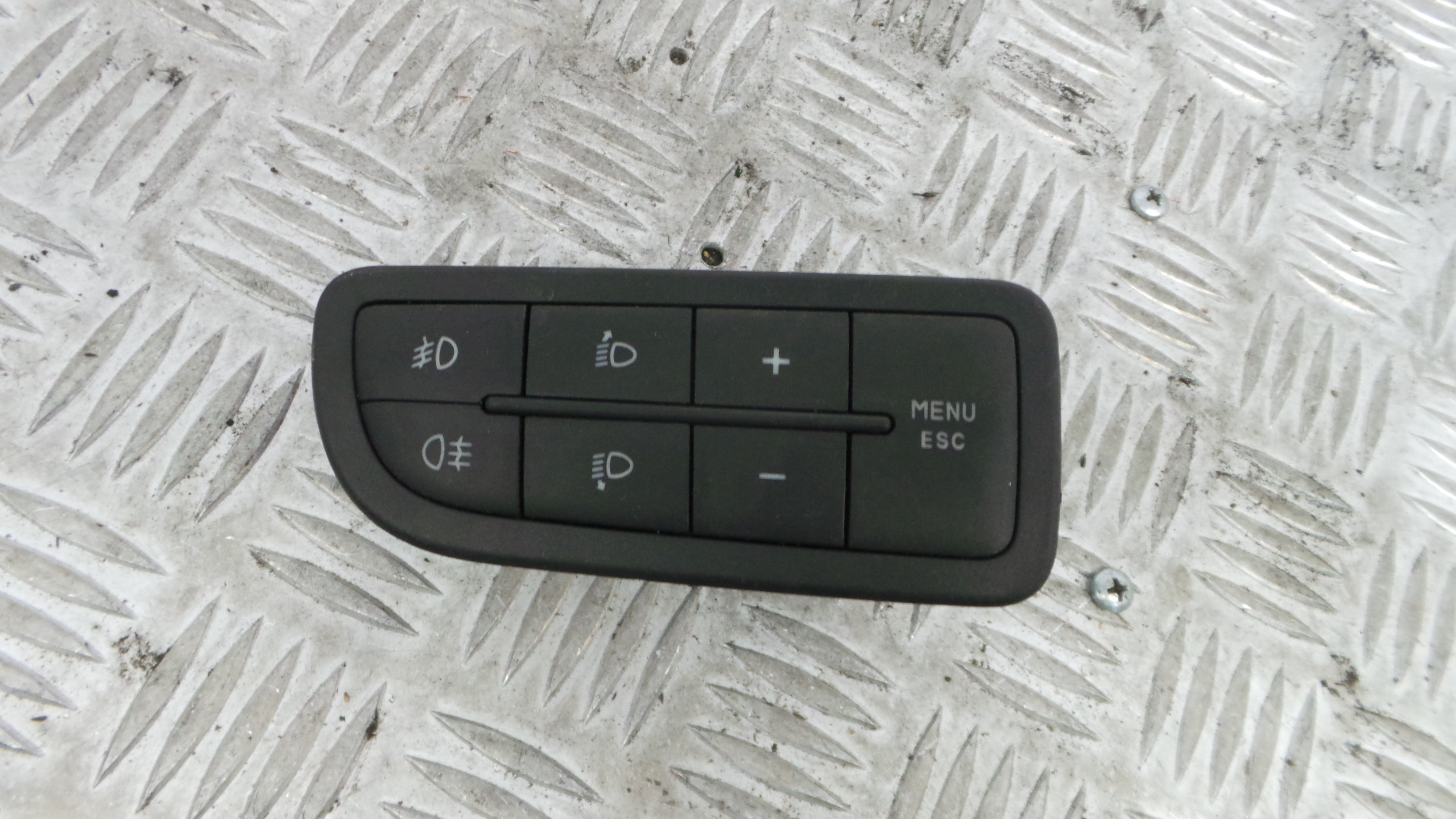 Comando de Regulação dos Faróis  735367269 - ALFA ROMEO MITO (955_)-33251720