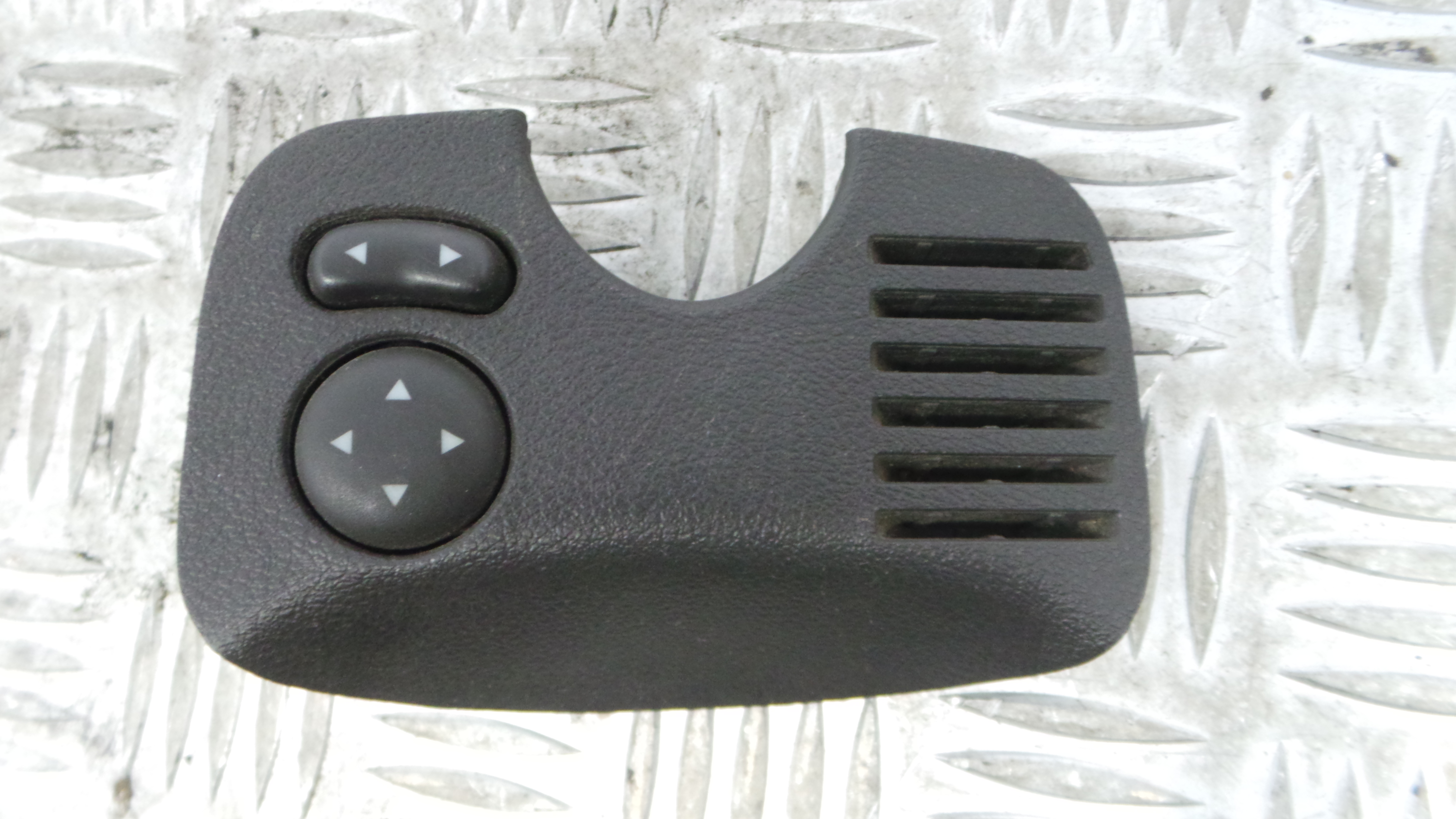 Comando Retrovisores - FIAT PUNTO (188_)-33251739 Comando Retrovisores - FIAT PUNTO (188_)-33251739