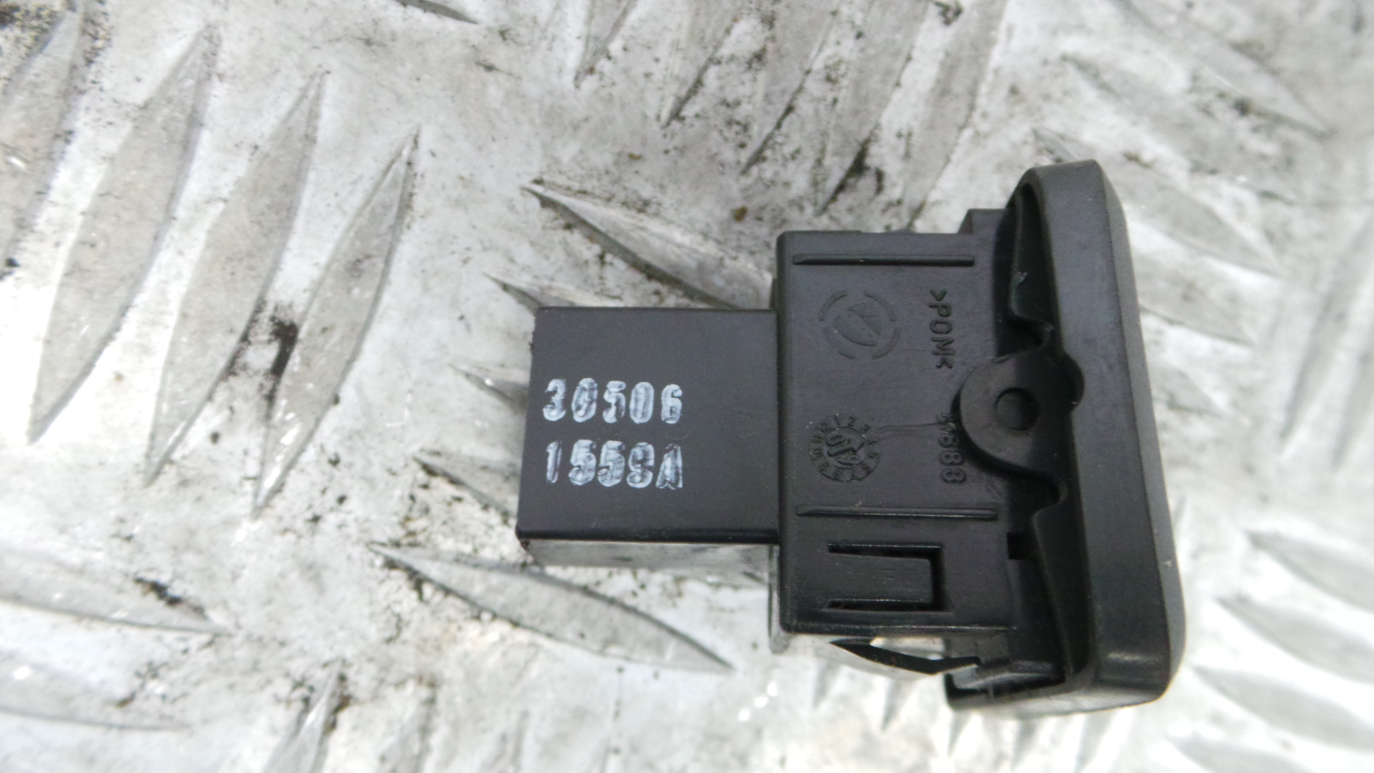 Interruptor / Comando Elevador Vidro Frente Esq 735482601 - FIAT 500 (312_)-33251800