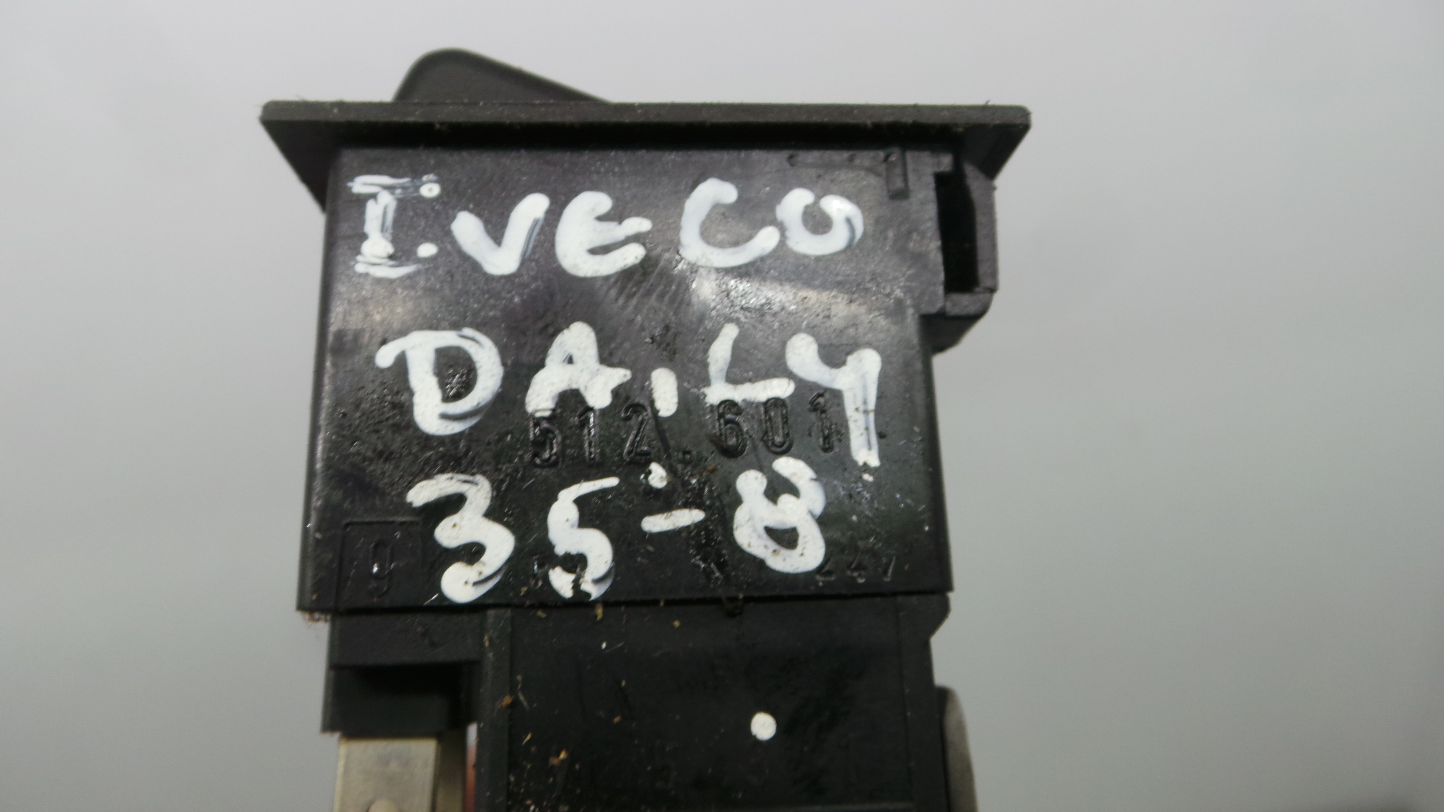 Botão Farol Nevoeiro 512601 - IVECO DAILY I Caixa-33251821