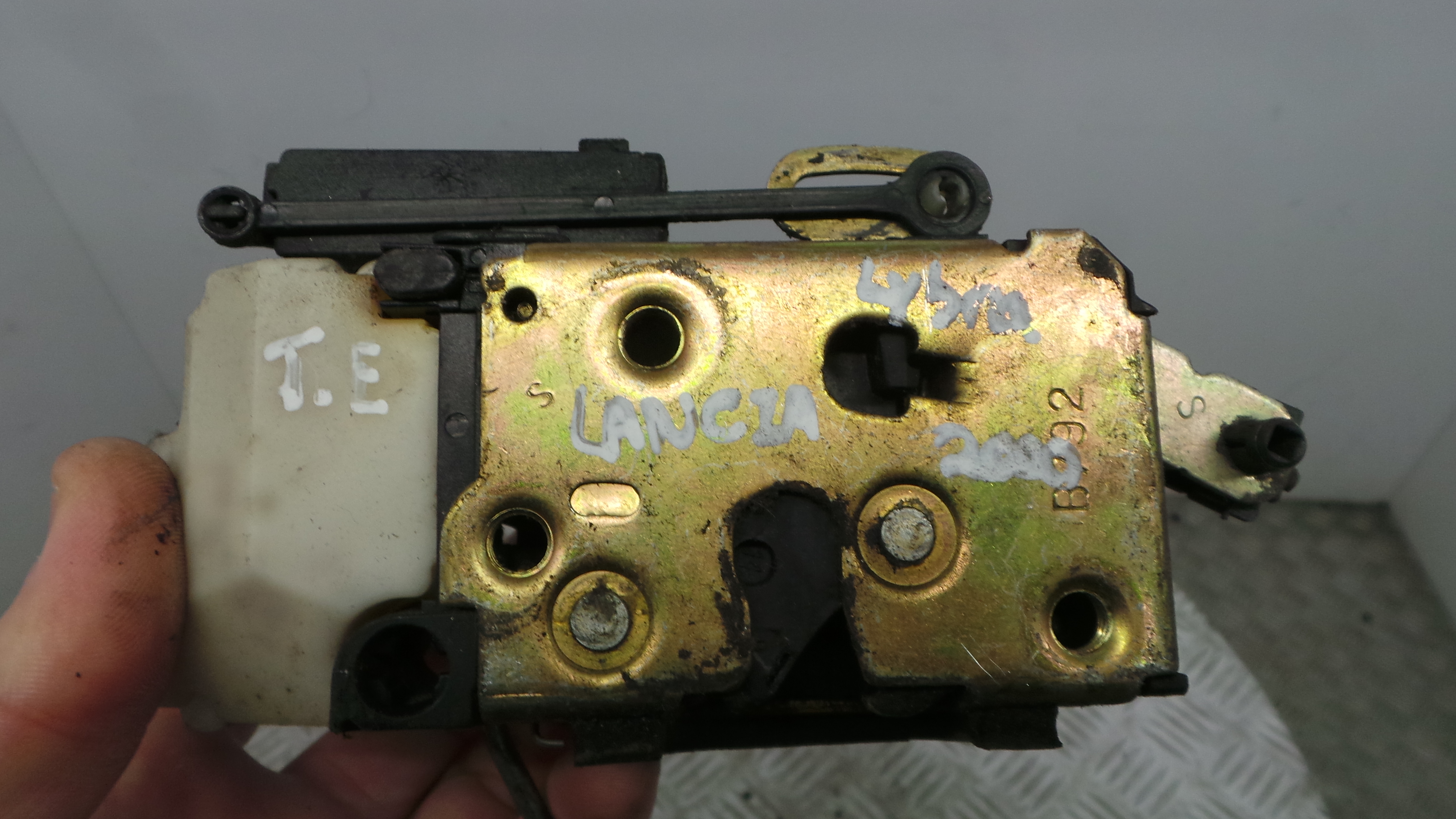 Fecho da Porta Trás Esq 0000046768177 - LANCIA LYBRA (839_)-33251836