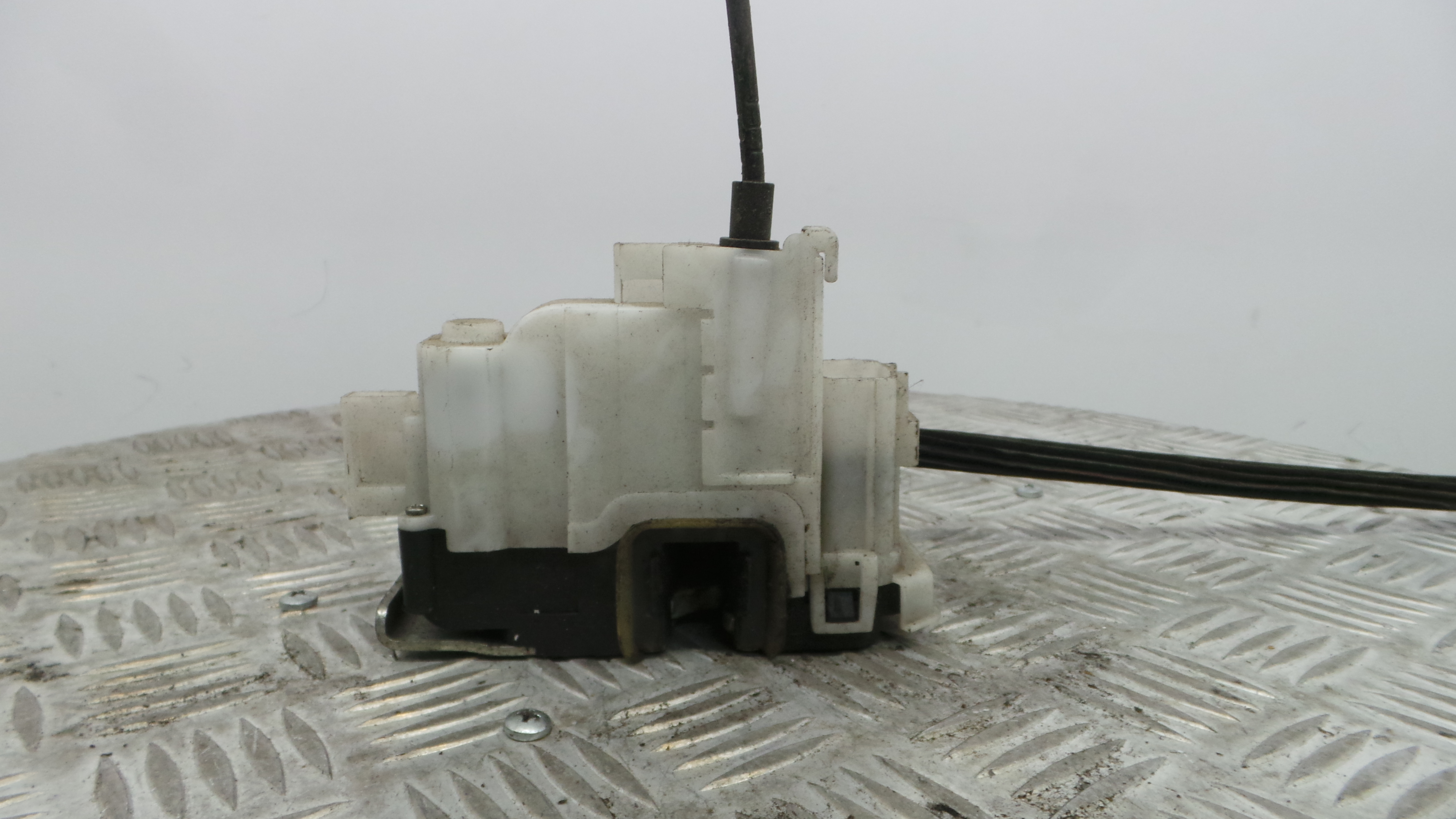 Fecho da Porta Frente Dto 519839440 - FIAT EGEA Hatchback (356_, 357_), TIPO Hatchback (356_, 357_)-33251853