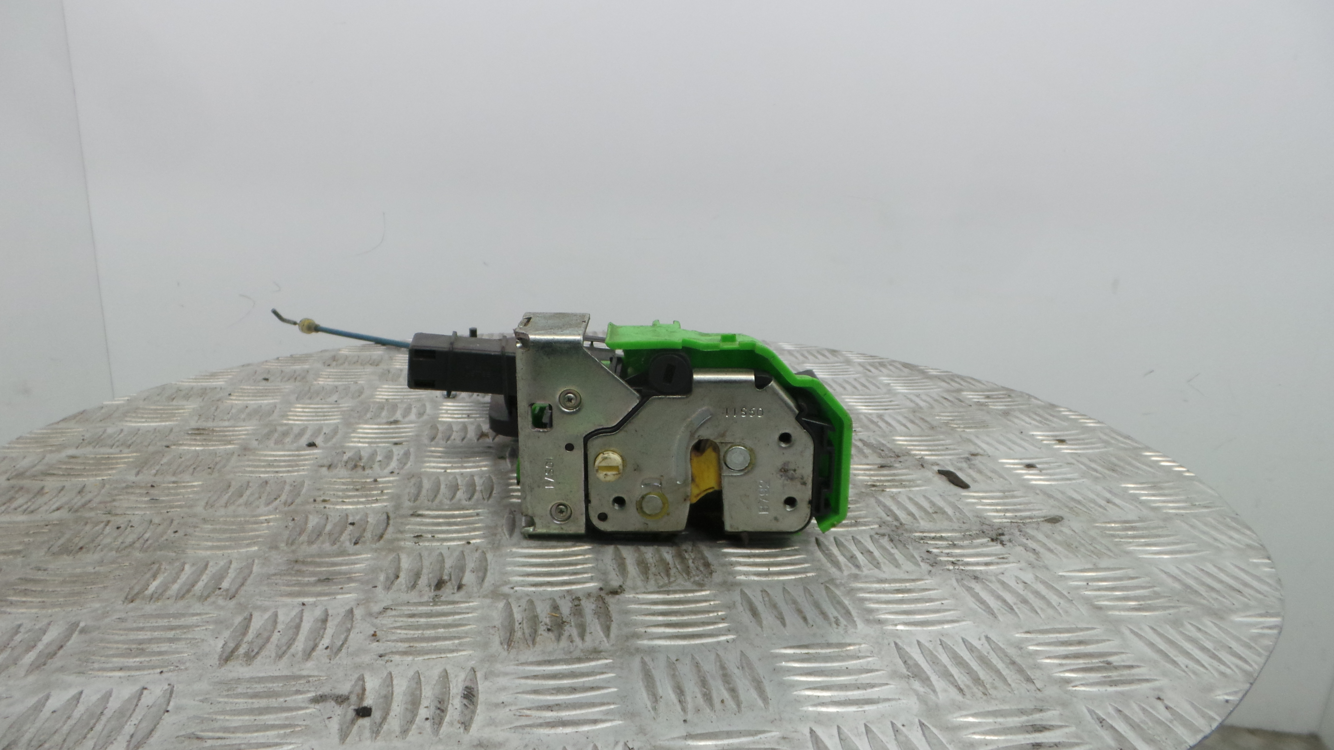 Fecho da Porta Trás Esq 71775809 - ALFA ROMEO GIULIETTA (940_)-33251860