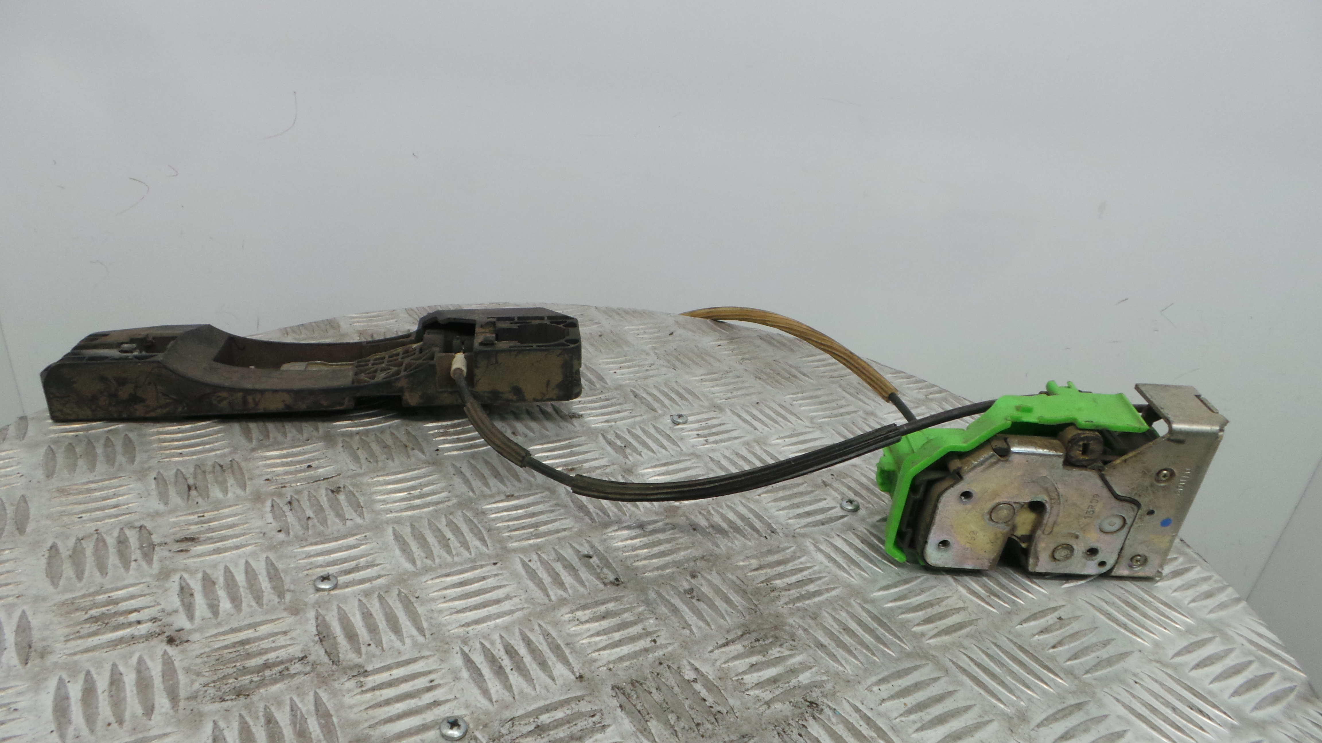 Fecho da Porta Dto 50522847 - ALFA ROMEO MITO (955_)-33251864